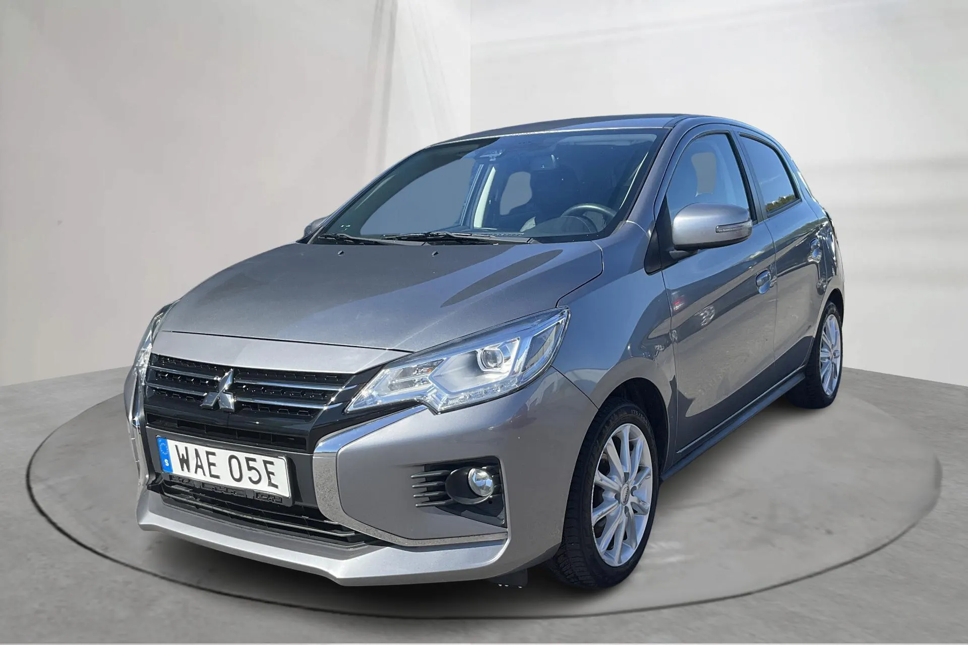 Presentationsfoto 1 av 14: Mitsubishi Spacestar 1.2 (80hk) - 5 981 mil - Automat - grå - 2023