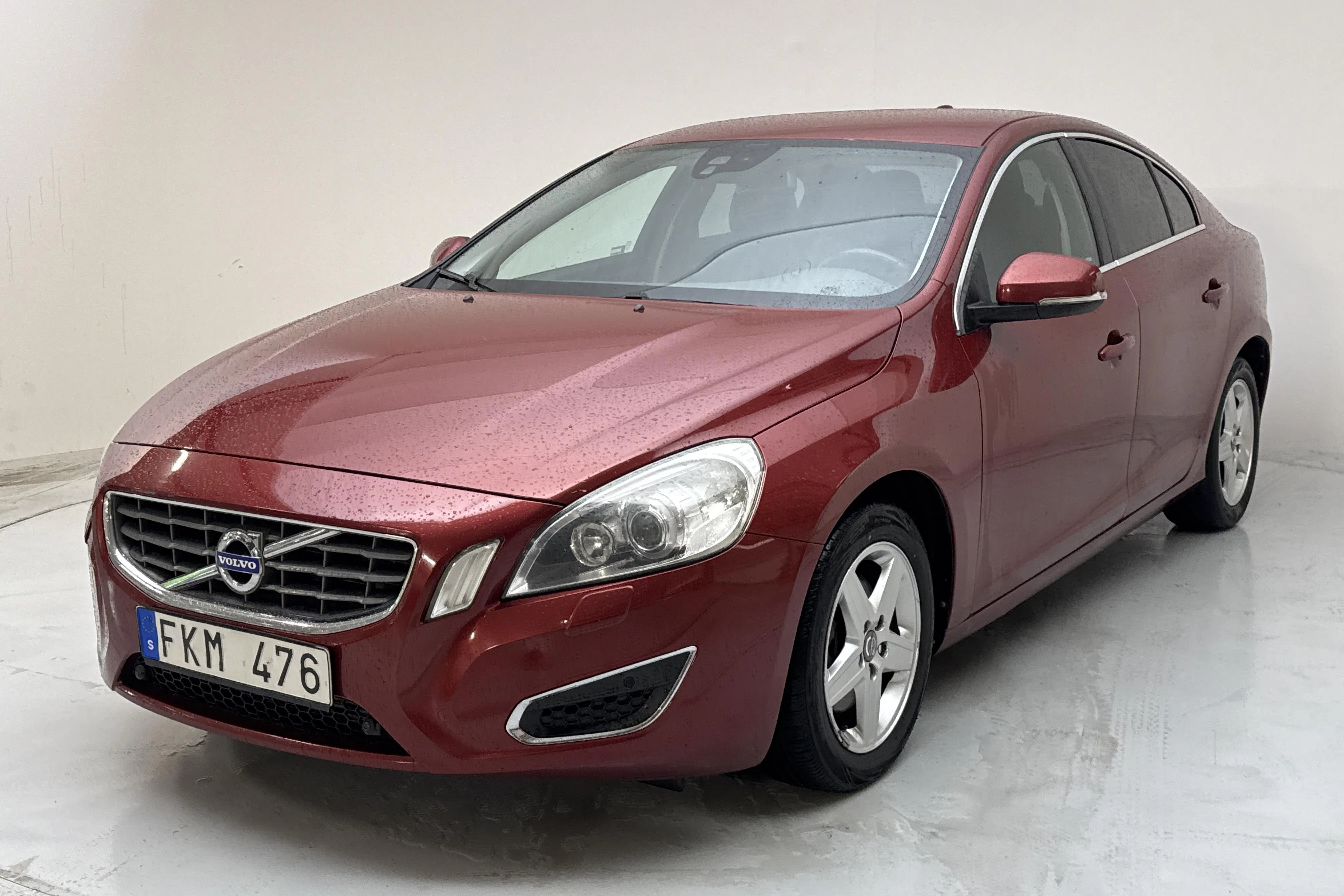 Presentation photo 1 of 14: Volvo S60 D3 (163hk) - 230 050 km - Automatic - red - 2011