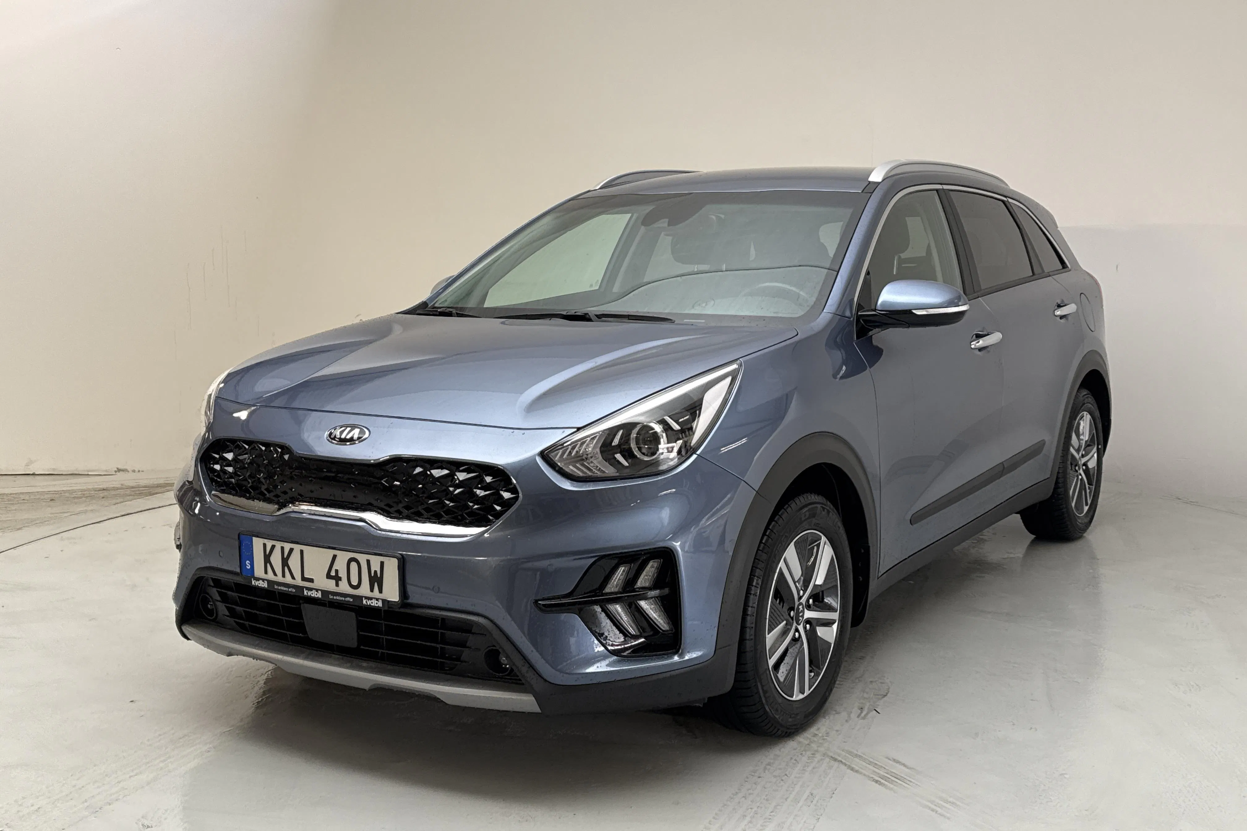 Presentationsfoto 1 av 13: KIA Niro Hybrid 1.6 (141hk) - 2 318 mil - Automat - blå - 2021