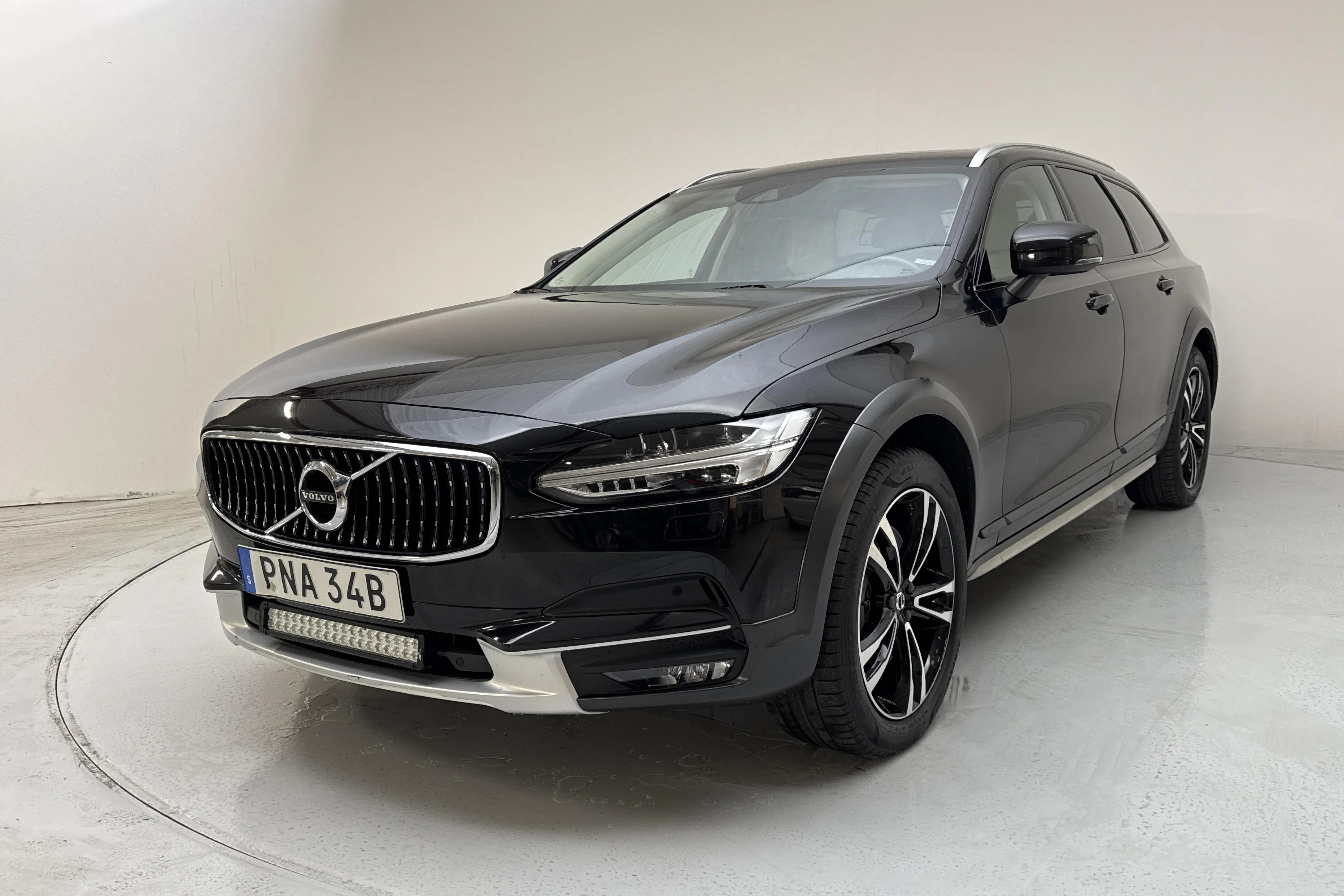 Volvo V90 D5 Cross Country AWD (235hk)