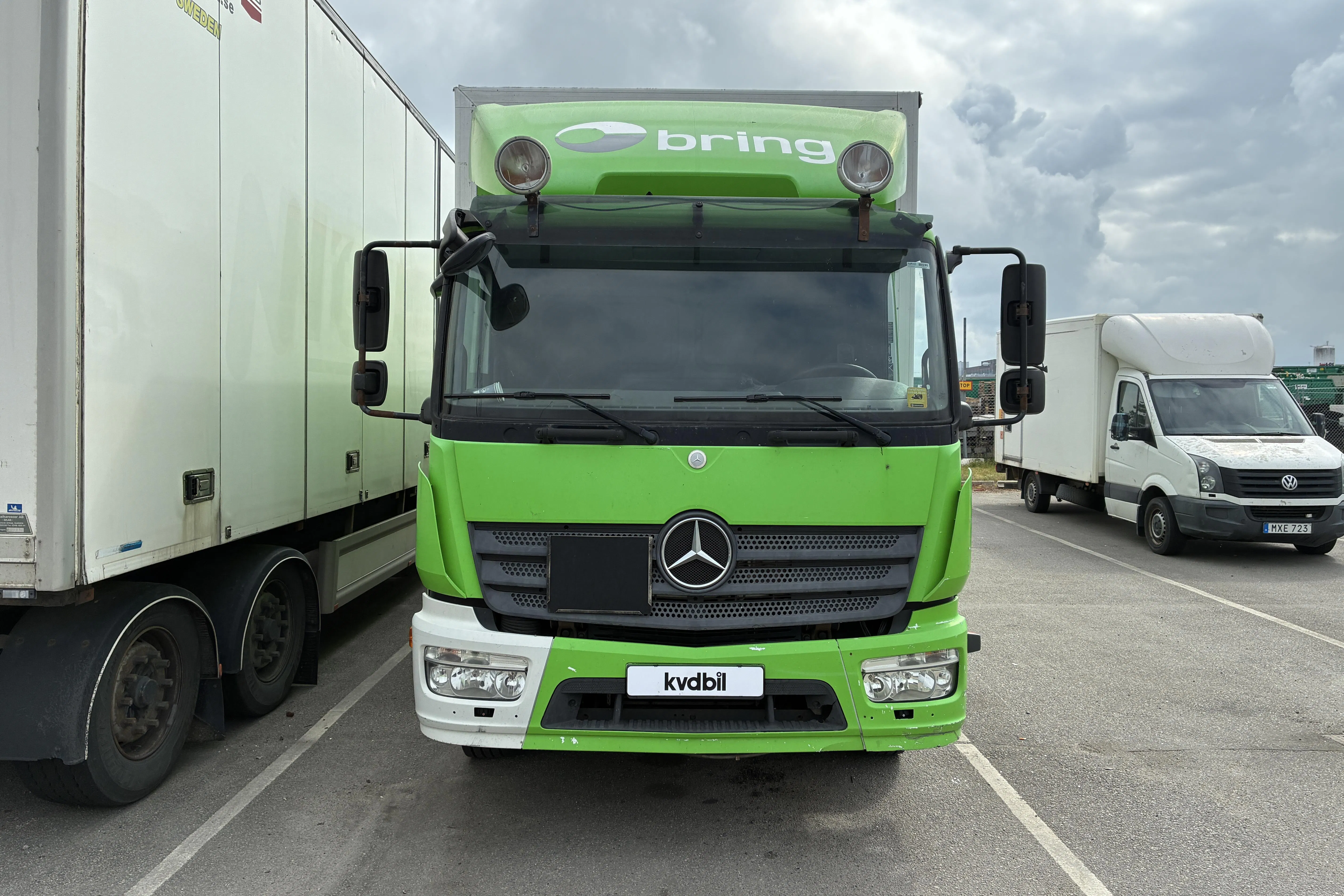 Presentation photo 2 of 43: MERCEDES ATEGO - 505 645 km - Automatic - green - 2014