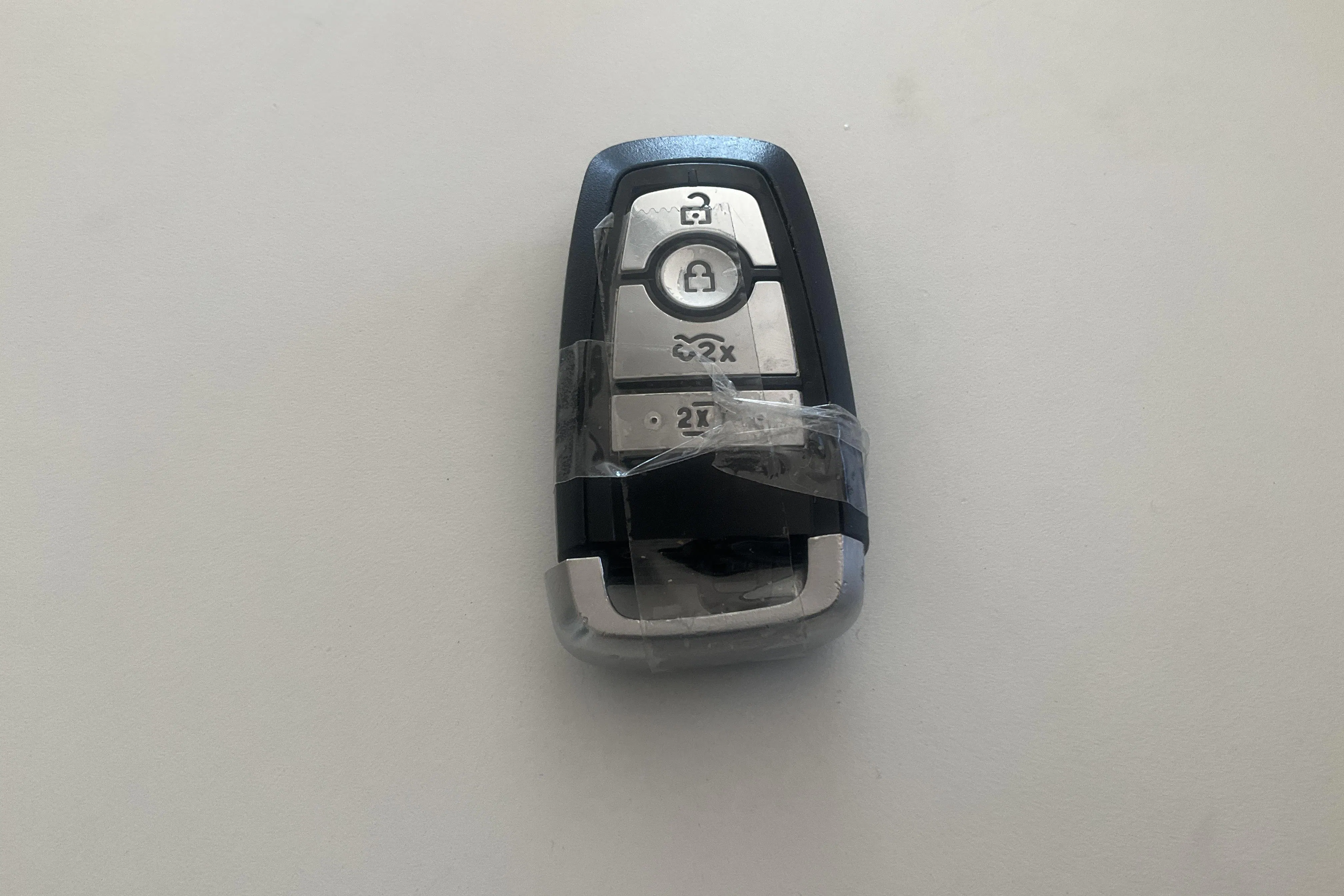 Presentation photo 20 of 20: Ford Mustang Mach-E 70kWh AWD (269hk) - 75 400 km - Automatic - gray - 2022