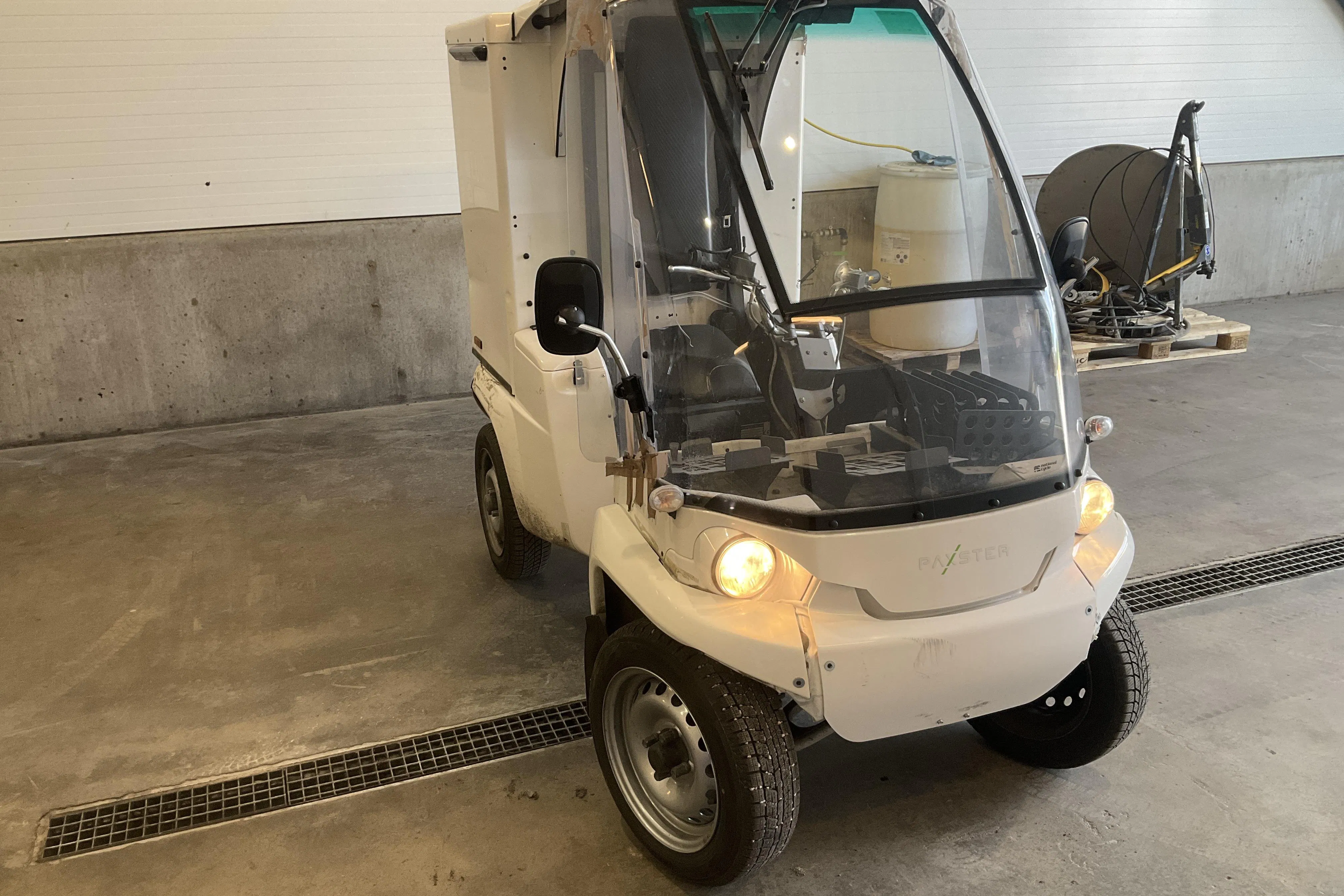 Presentation photo 2 of 12: PAXSTER PAXSTER - 34 470 km - Automatic - white - 2018