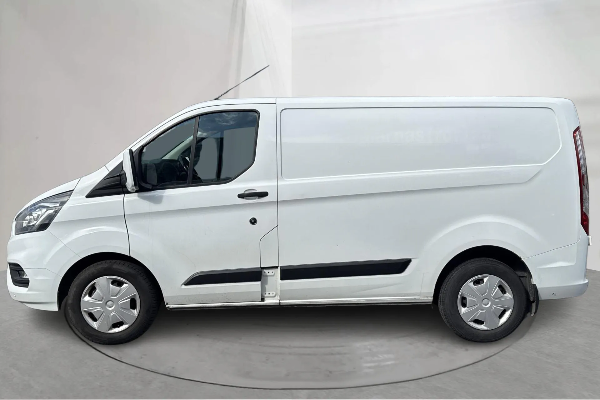 Presentation photo 2 of 16: Ford Transit Custom 280 (130hk) - 159 620 km - Manual - white - 2019