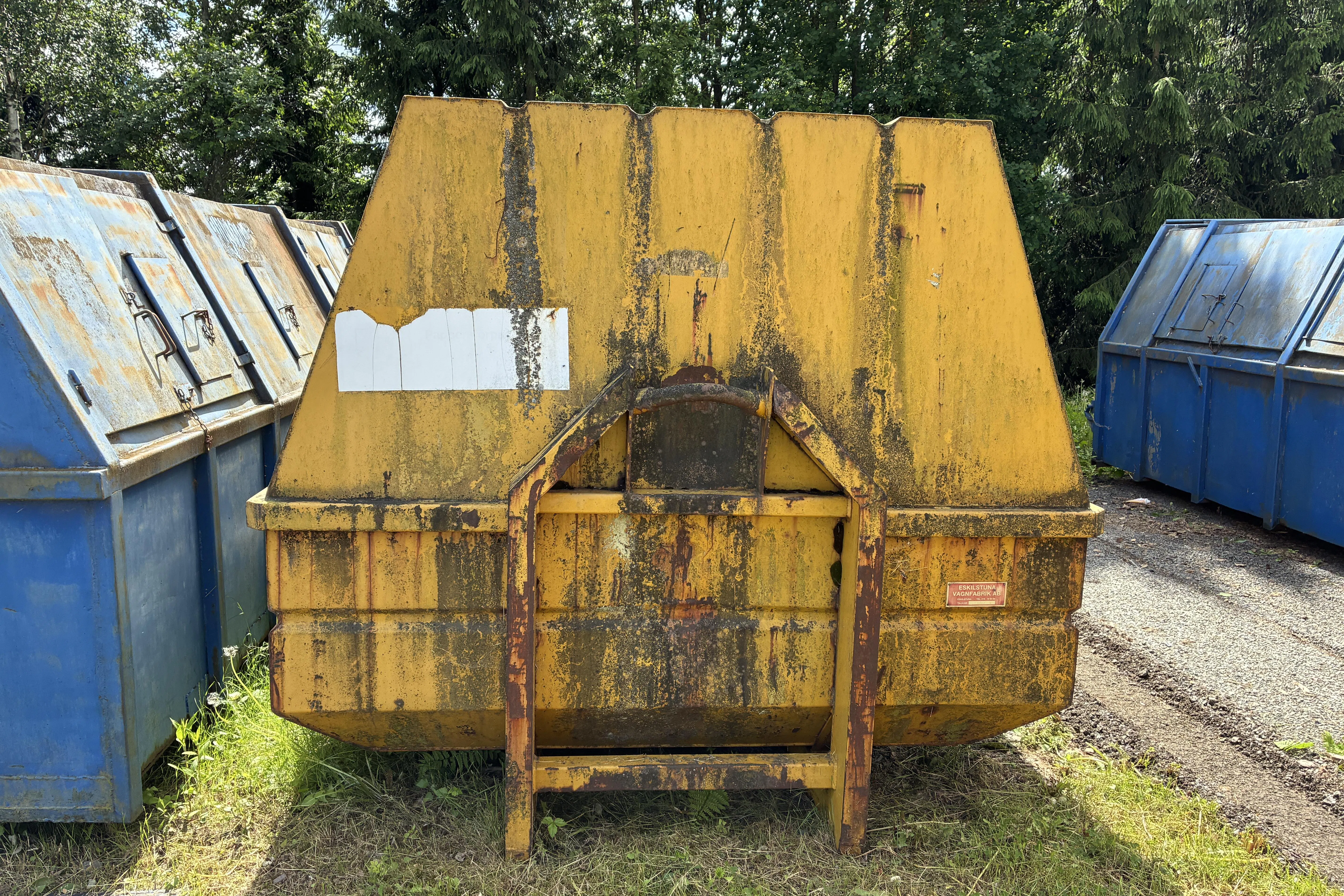 Presentationsfoto 2 av 4: Container på lastväxlarram - 0 km