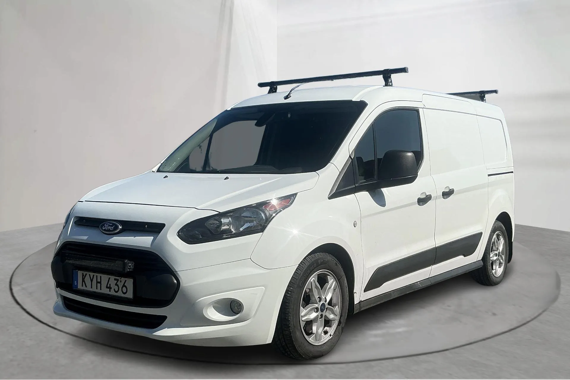 Presentationsfoto 1 av 15: Ford Transit Connect 1.5 TDCi (120hk) - 18 454 mil - Automat - vit - 2016