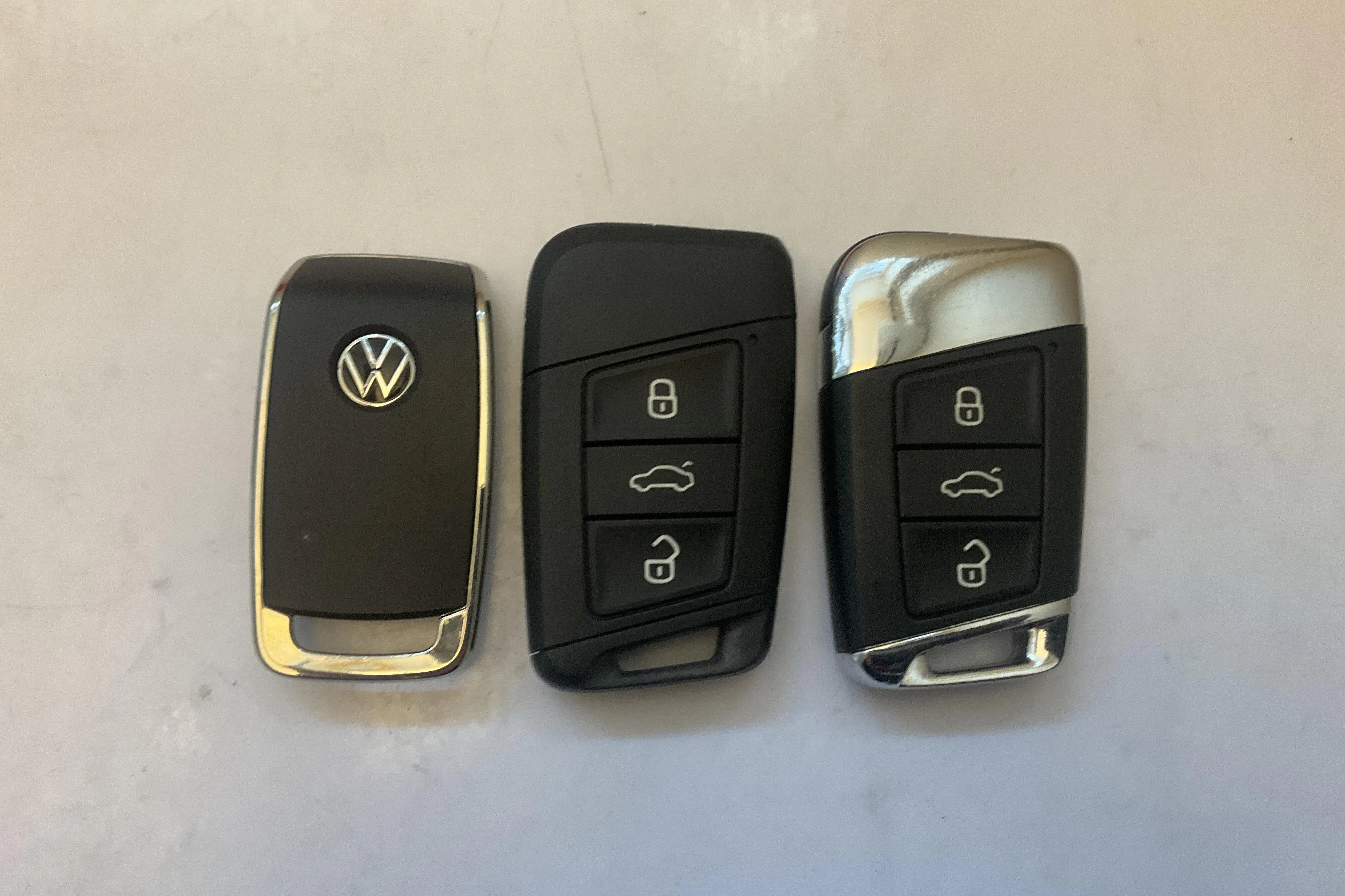 Presentation photo 19 of 19: VW Arteon eHybrid 1.4 TSI (218hk) - 112 140 km - Automatic - silver - 2023