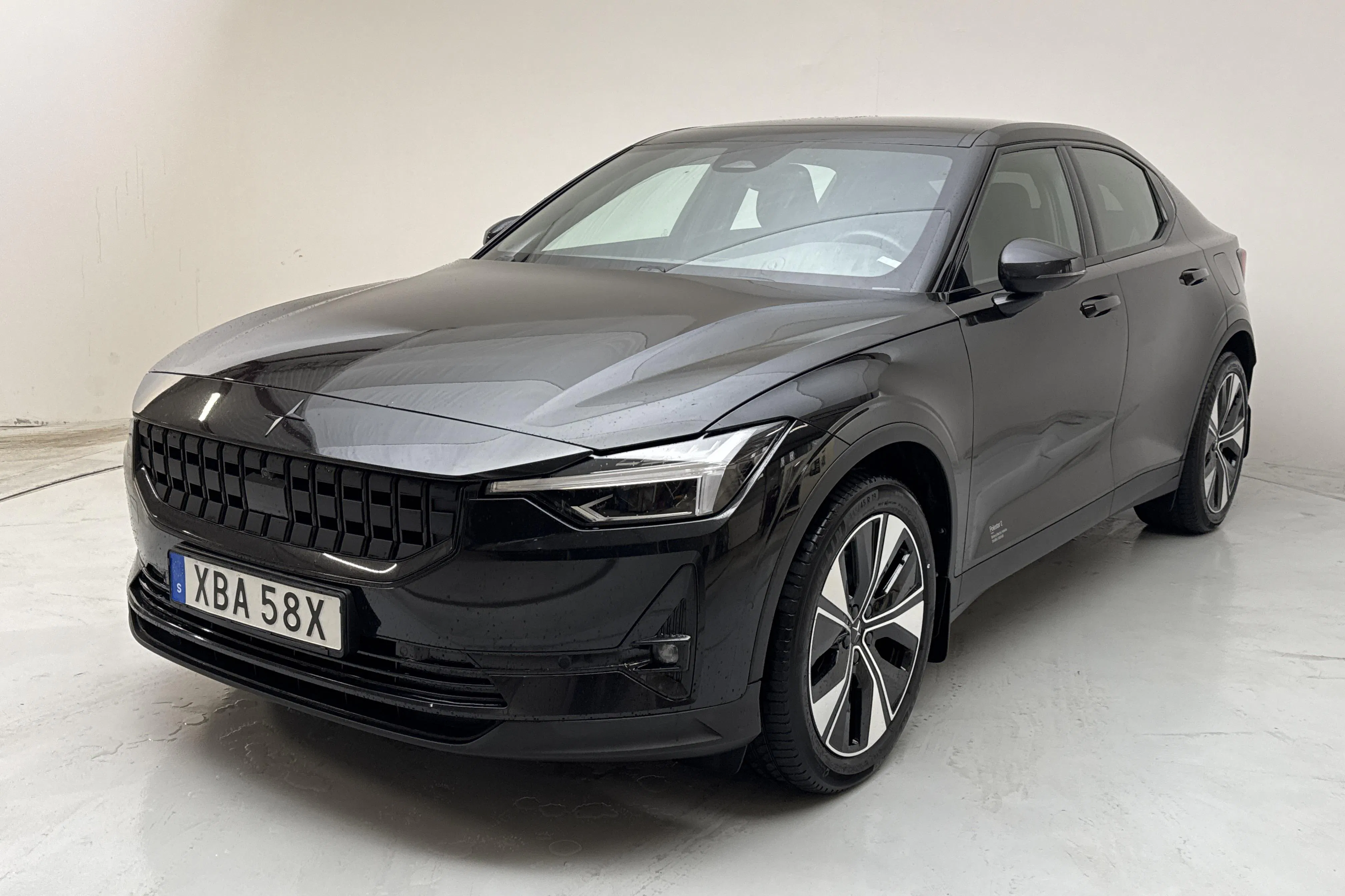Presentation photo 1 of 18: Polestar 2 Long range Dual motor (408hk) - 169 460 km - Automatic - black - 2023