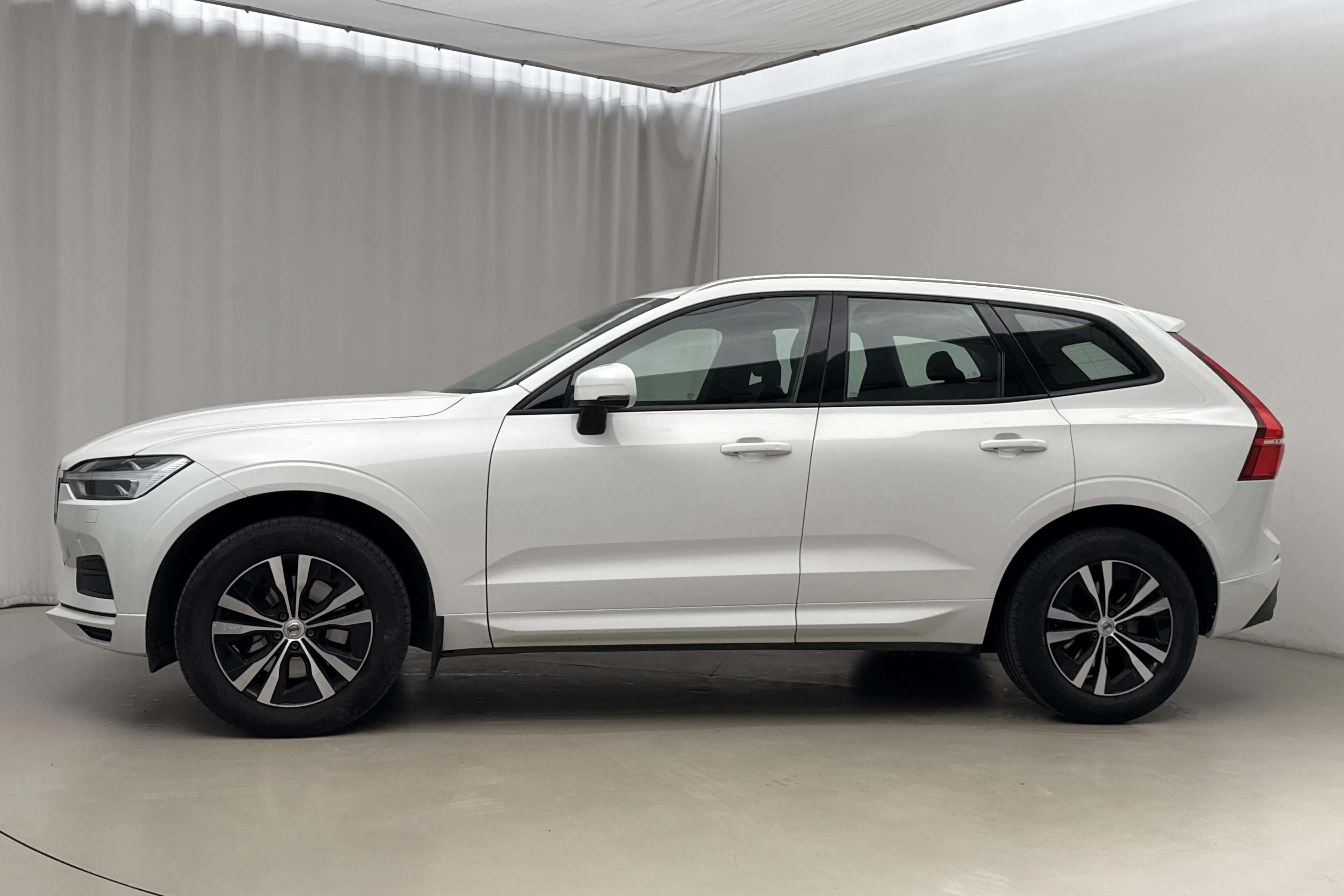 Presentation photo 2 of 17: Volvo XC60 T5 AWD (254hk) - 110 900 km - Automatic - white - 2018
