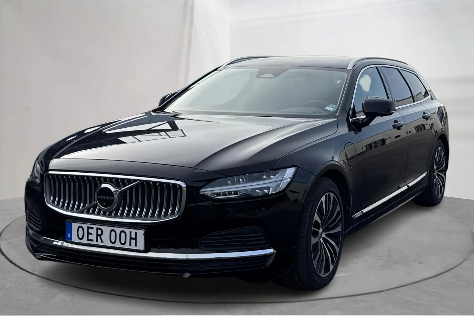 Presentation photo 1 of 19: Volvo V90 T6 AWD Recharge (350hk) - 141 000 km - Automatic - black - 2023