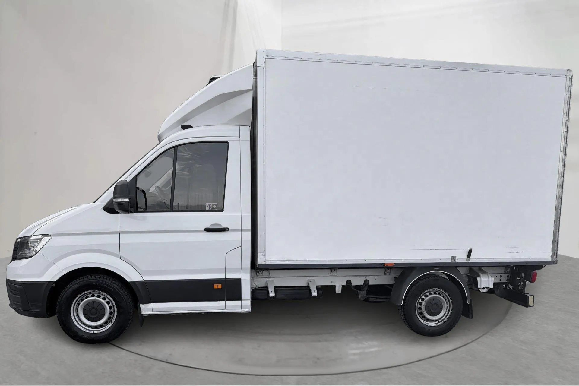 Presentation photo 2 of 14: VW Crafter 35 2.0 TDI Volymskåp (177hk) - 228 660 km - Automatic - white - 2018