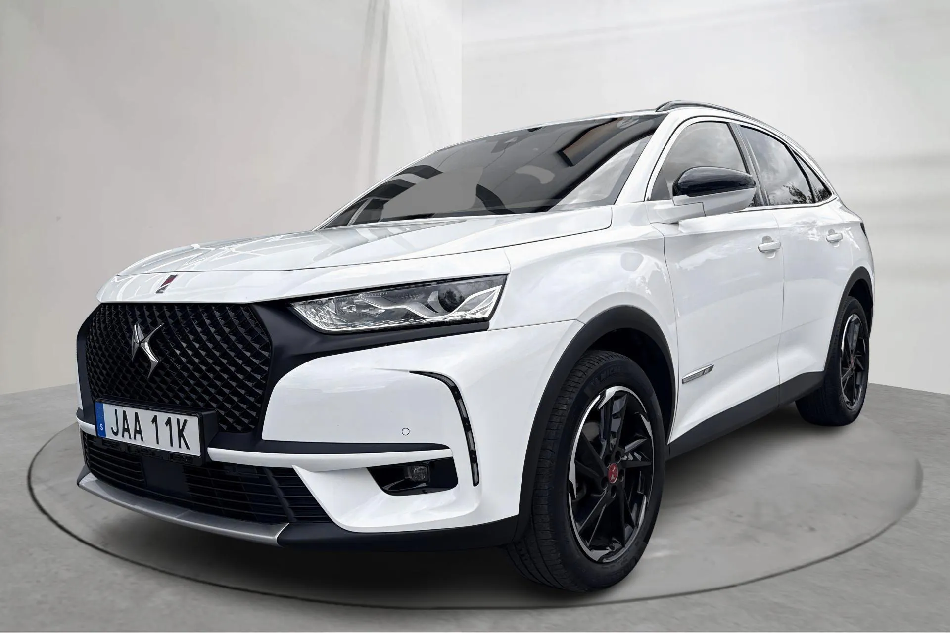 Presentation photo 1 of 18: DS DS7 Crossback PureTech (180hk) - 57 810 km - Automatic - white - 2023