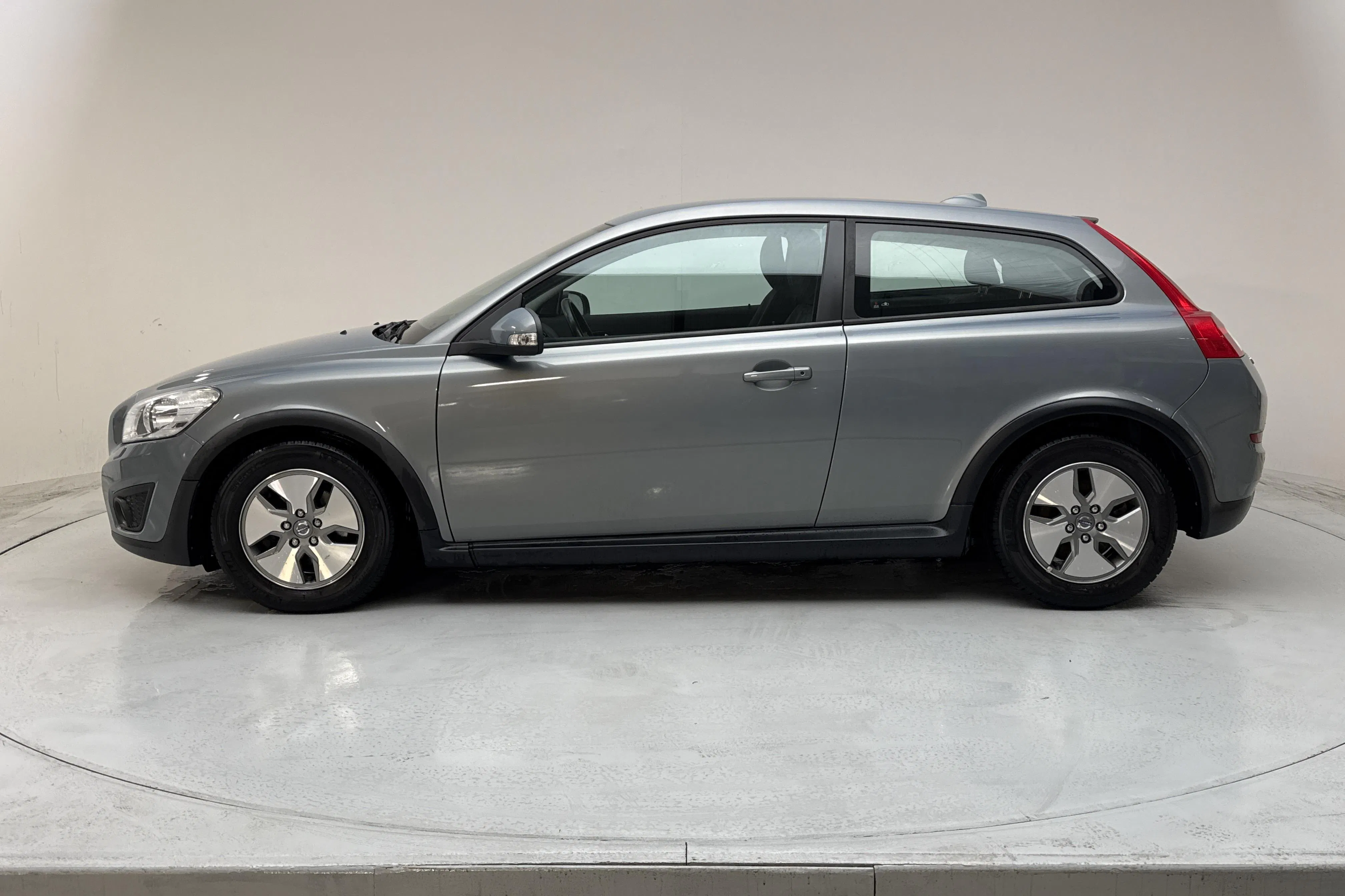 Presentation photo 2 of 16: Volvo C30 D2 (115hk) - 103 030 km - Manual - Light Blue - 2011