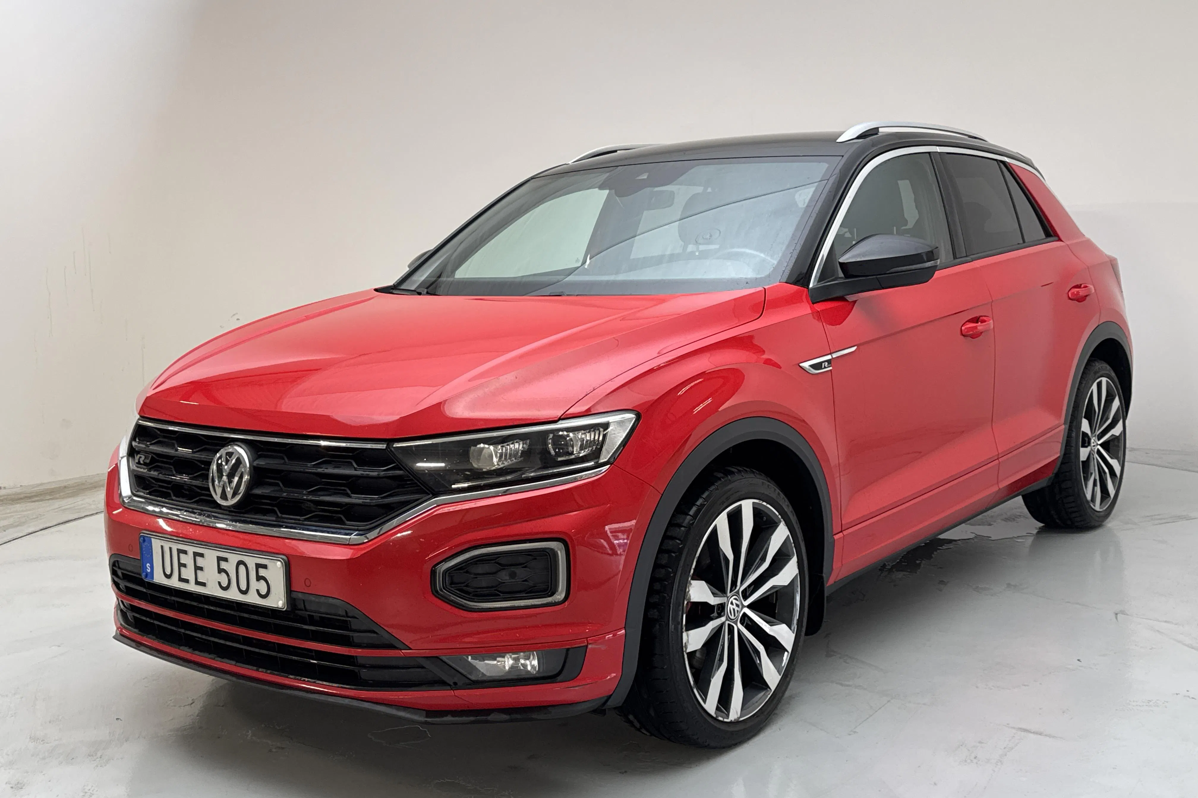 Presentationsfoto 1 av 13: VW T-Roc 2.0 TSI 4MOTION (190hk) - 9 146 mil - Automat - röd - 2018