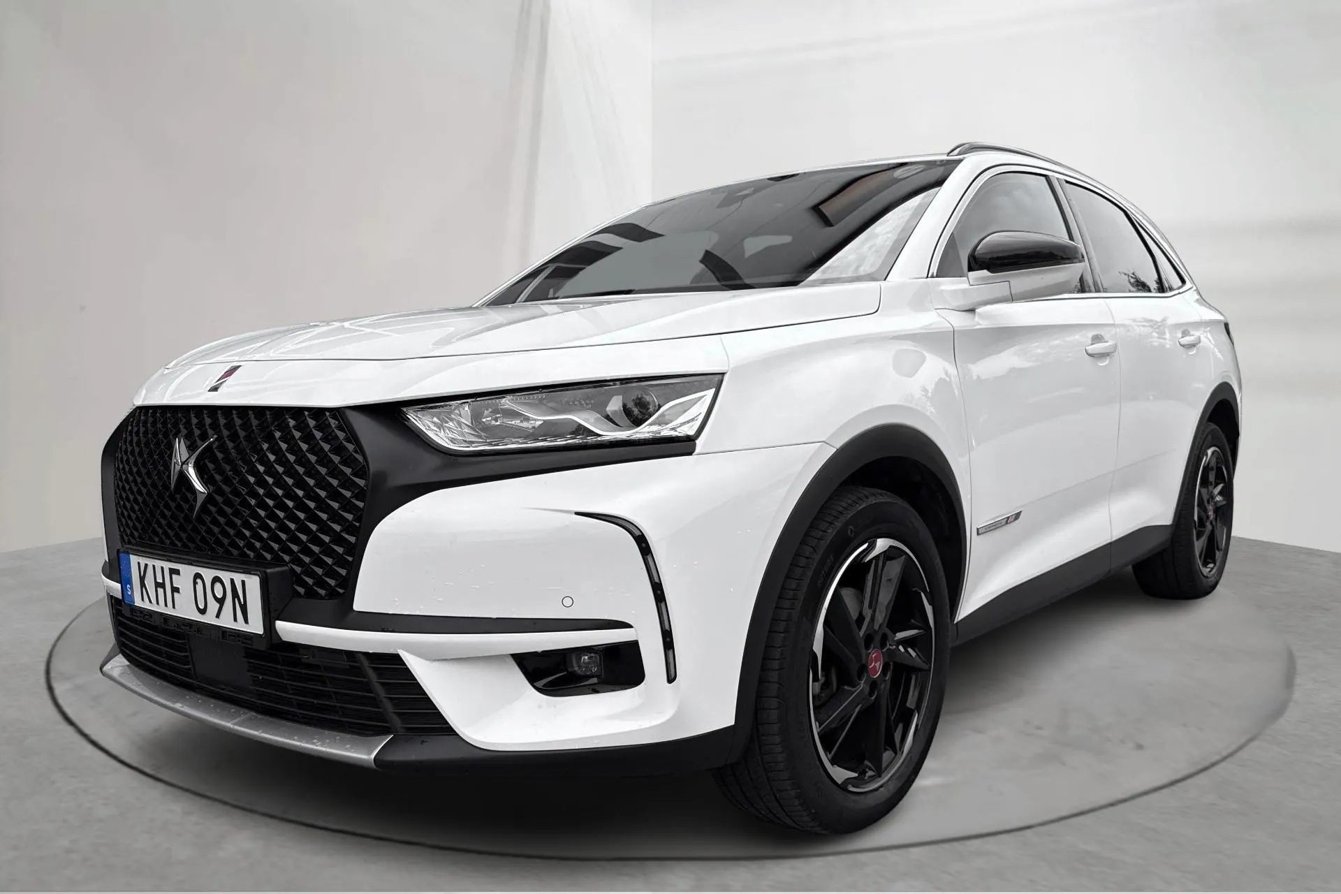 Presentation photo 1 of 18: DS DS7 Crossback PureTech (180hk) - 63 340 km - Automatic - white - 2022