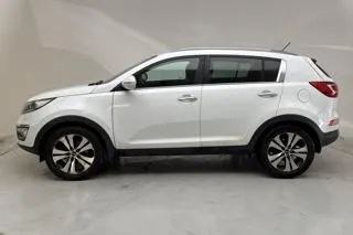 Presentation photo 2 of 13: KIA Sportage 1.7 CRDi 2WD (115hk) - 233 890 km - Manual - white - 2012