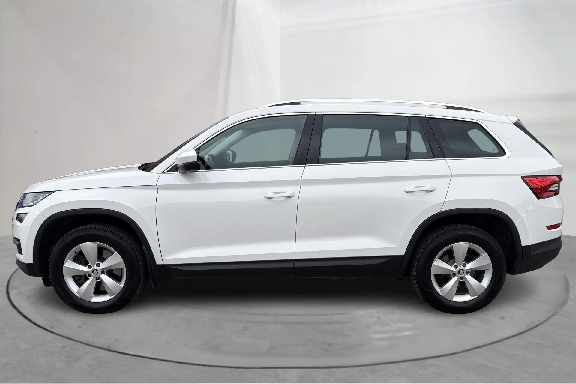 Presentation photo 2 of 20: Skoda Kodiaq 2.0 TSI 4X4 (190hk) - 170 680 km - Automatic - white - 2020