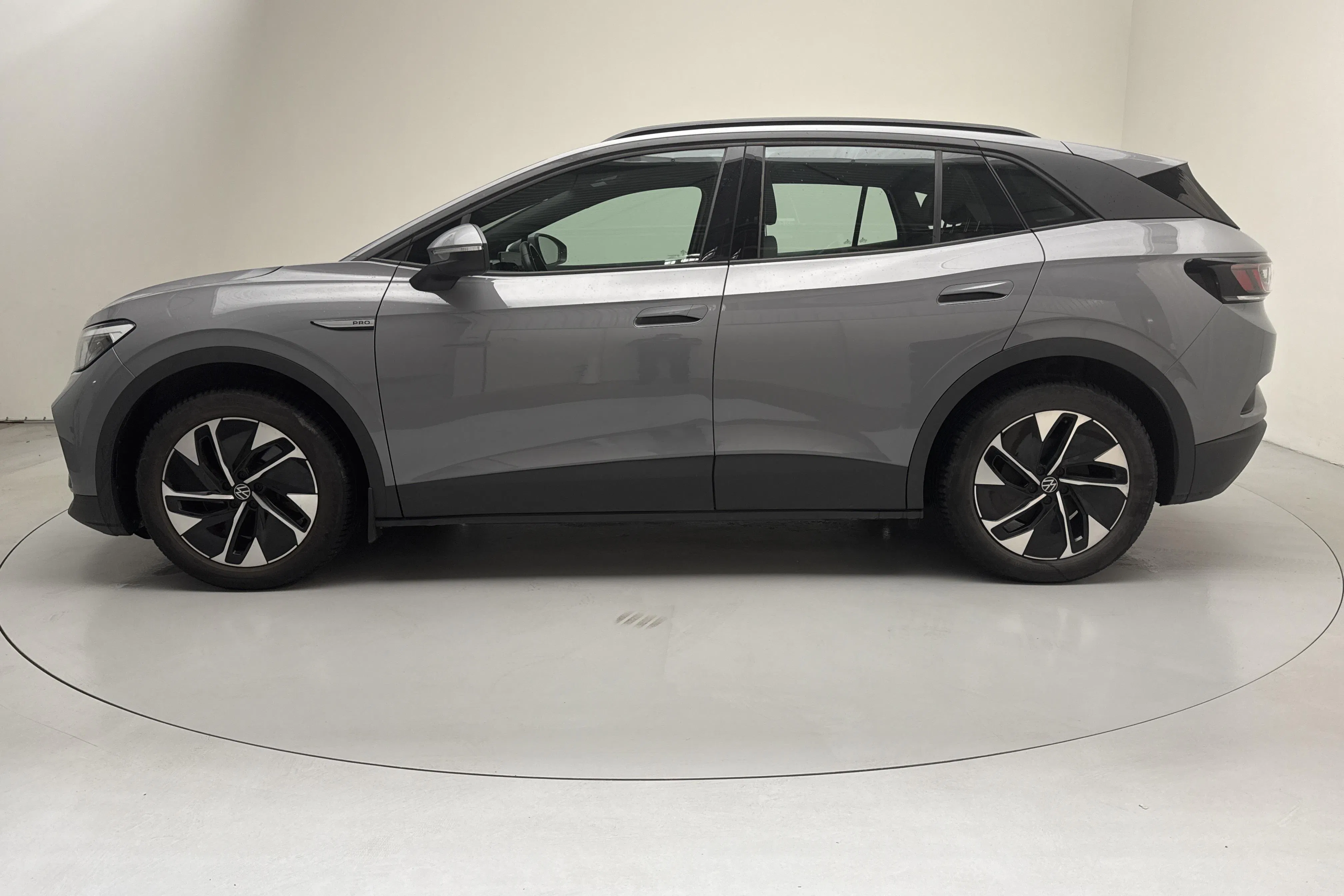 Presentationsfoto 2 av 17: VW ID.4 77kWh (204hk) - 11 777 mil - Automat - grå - 2023
