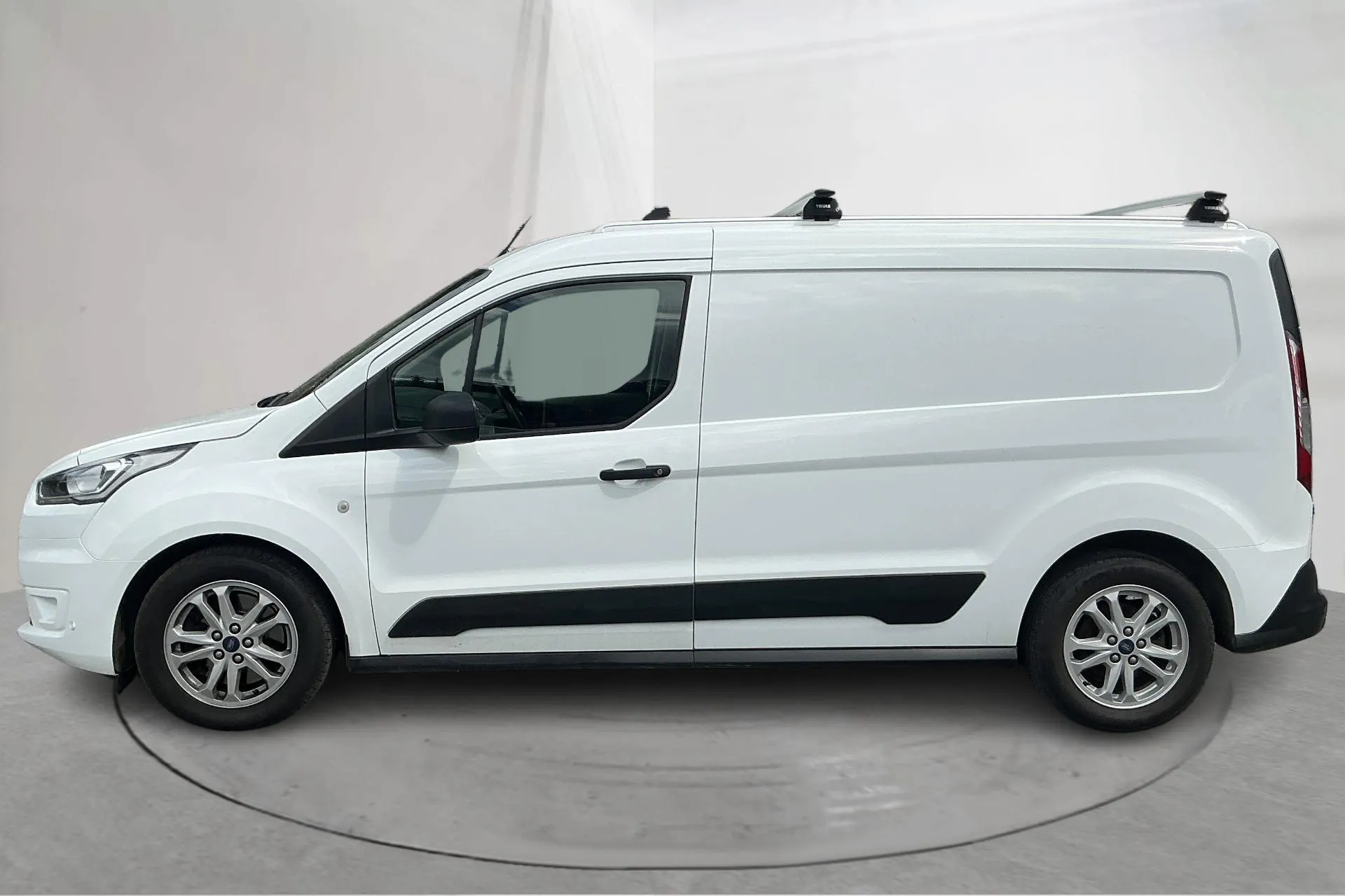 Presentationsfoto 2 av 16: Ford Transit Connect 1.5 EcoBlue (100hk) - 12 098 mil - Automat - vit - 2021