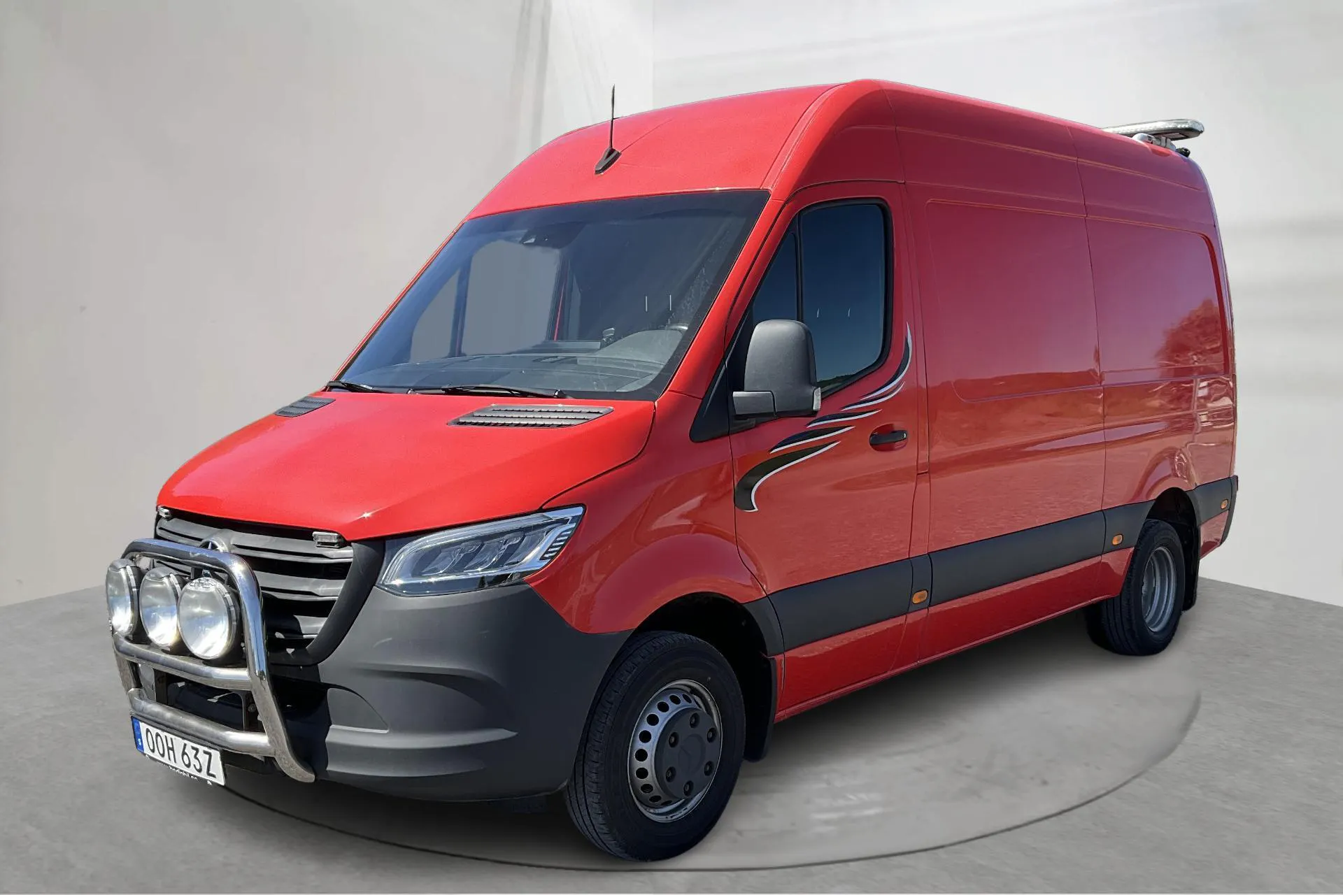 Presentation photo 1 of 16: Mercedes Sprinter 519 CDI Skåp RWD (190hk) - 145 500 km - Automatic - red - 2019