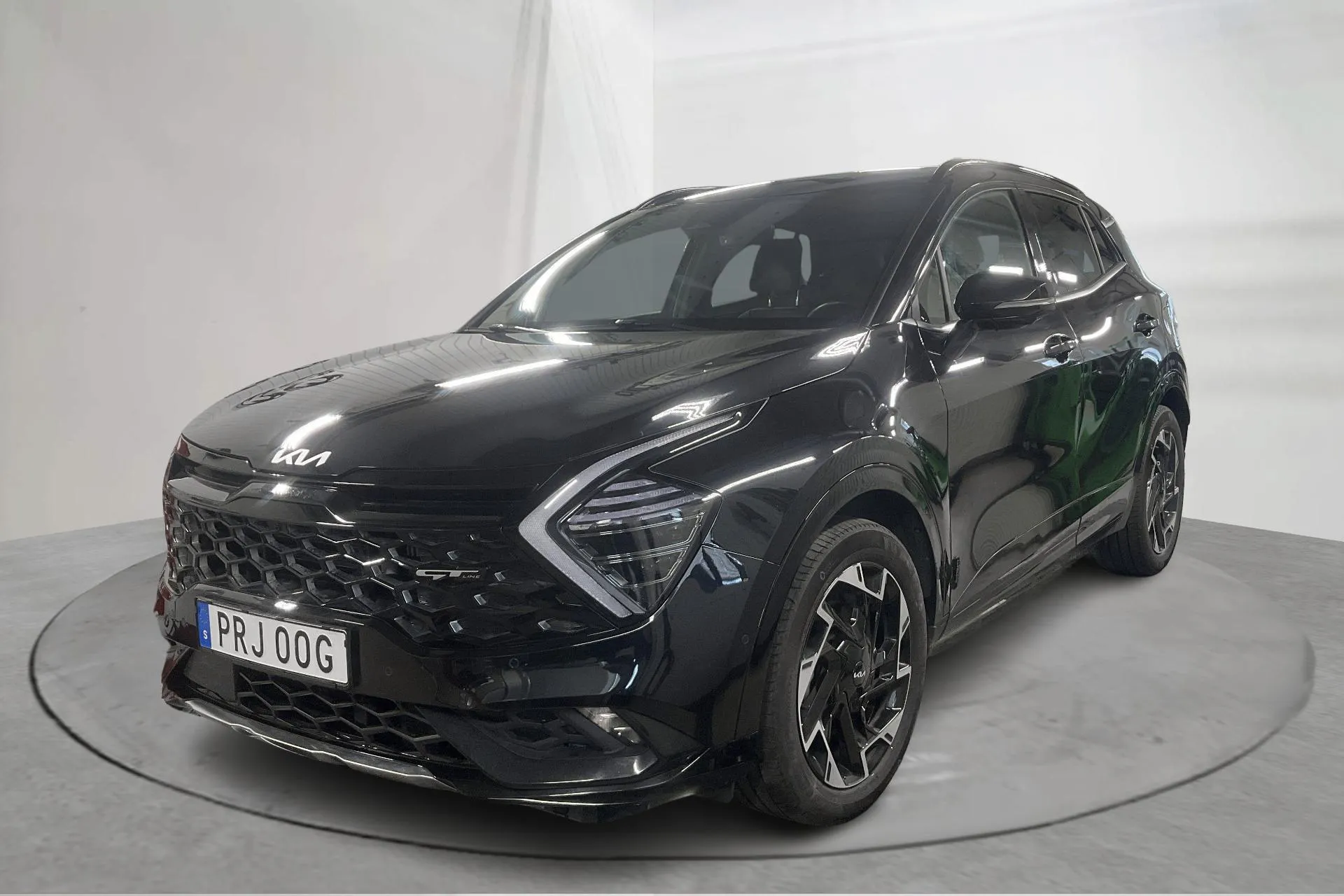 Presentationsfoto 1 av 20: KIA Sportage PHEV AWD (265hk) - 7 150 mil - Automat - svart - 2022