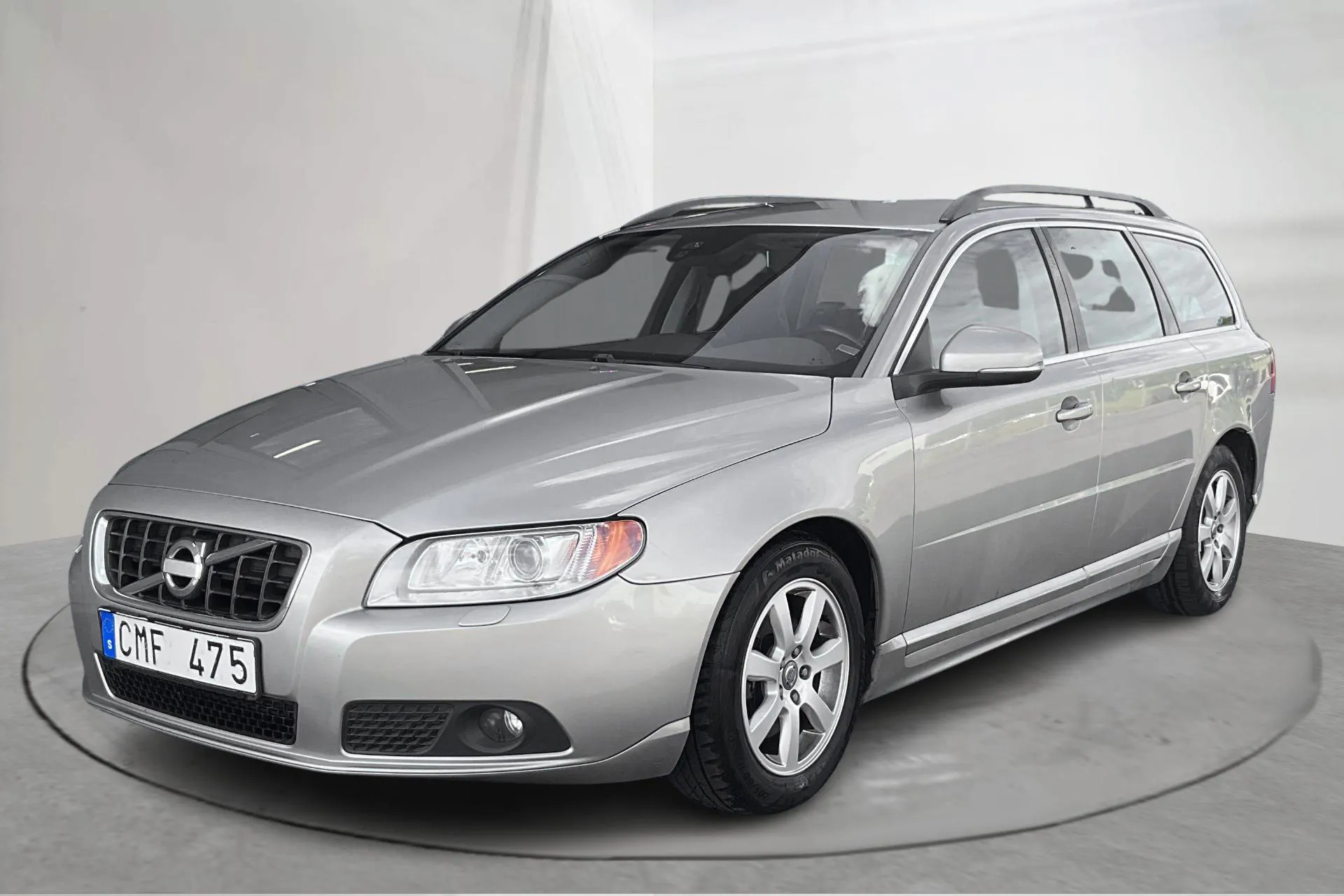 Esitlusfoto 1 aadressil 15: Volvo V70 II D2 (115hk) - 187 780 km - Käsitsi - Helepruun - 2013