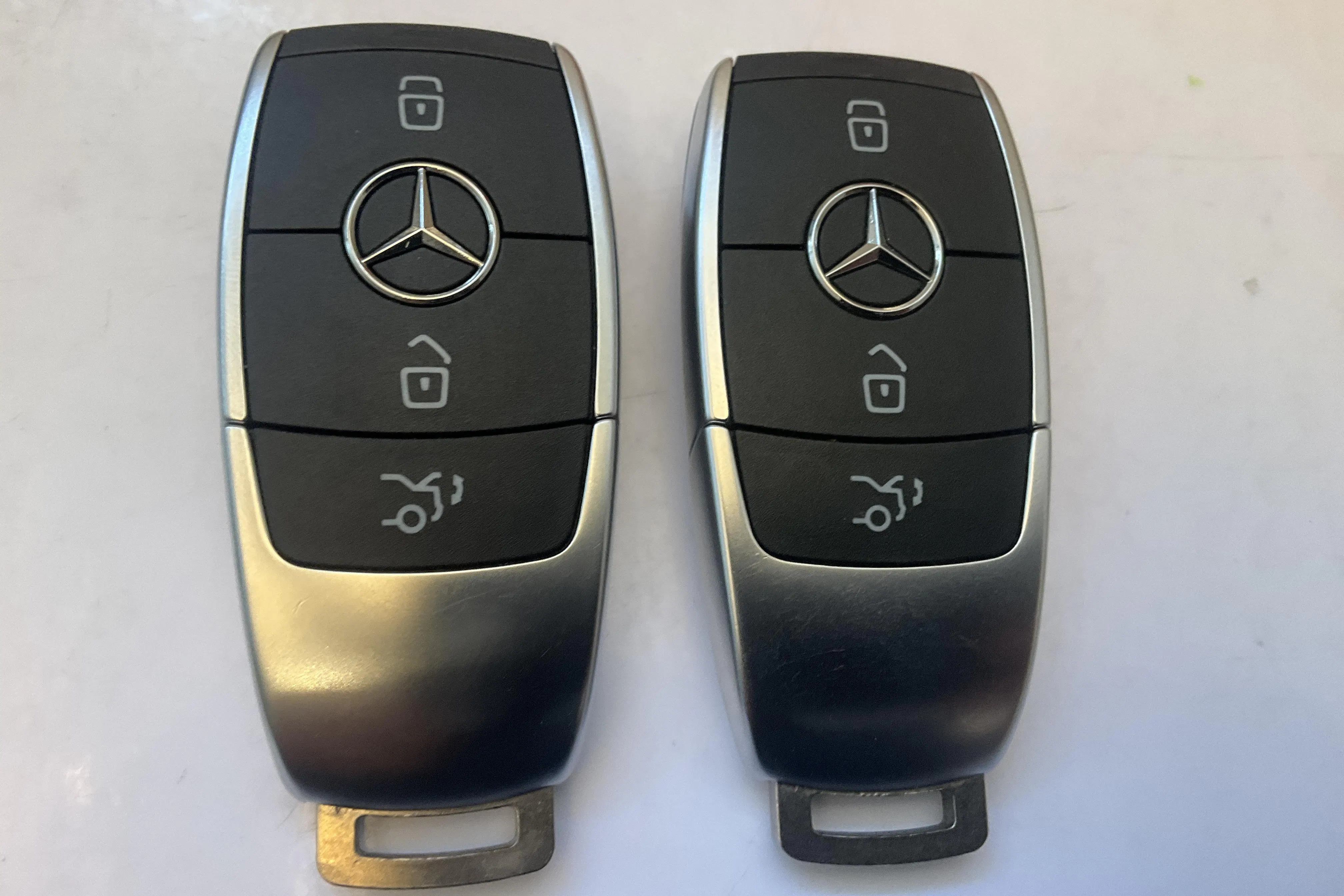 Præsentationsfoto 21 af 21: Mercedes EQA 300 4Matic H243 (228hk) - 28 190 kilometer - Salgsautomat - Sort - 2024
