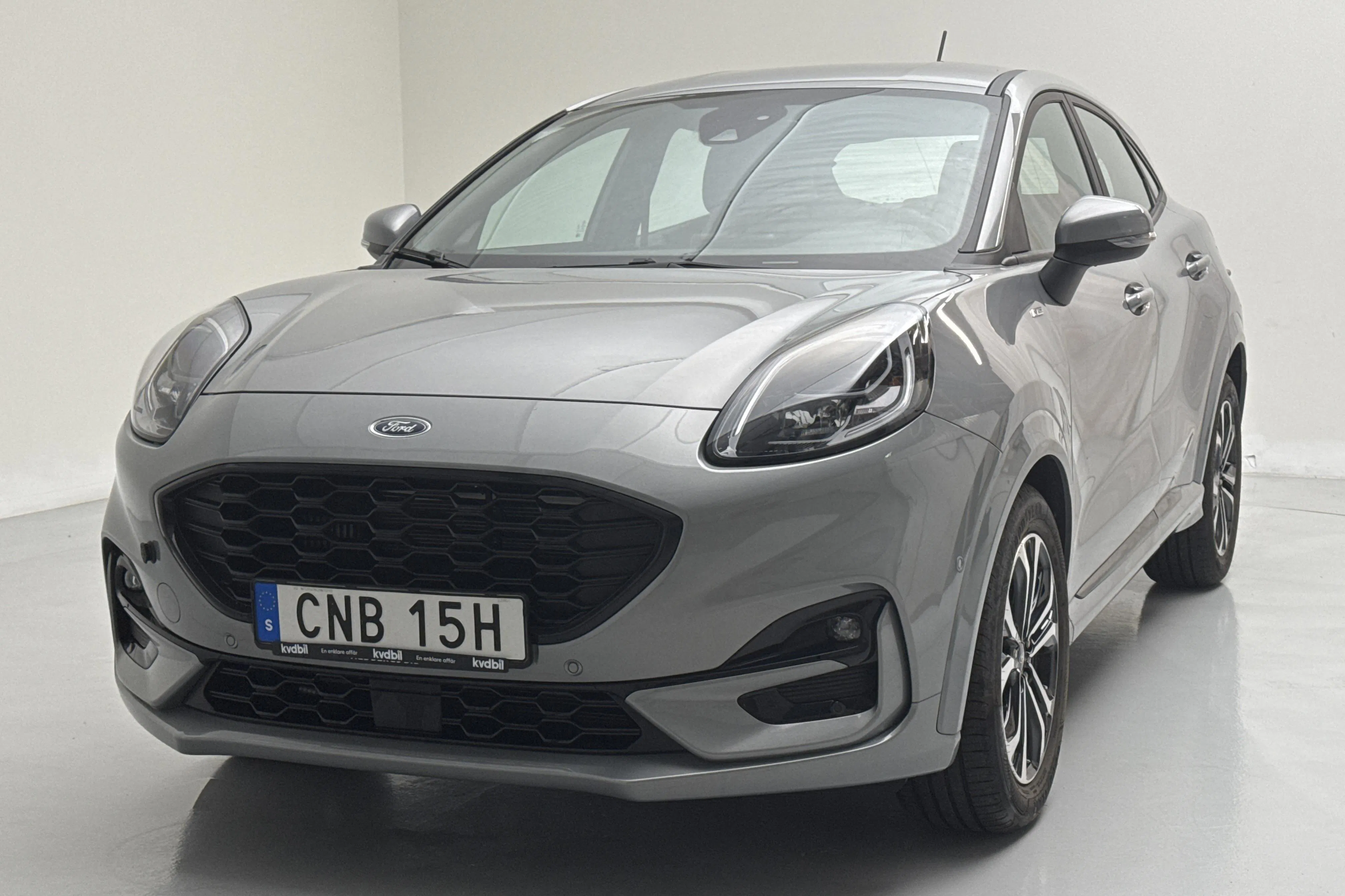 Presentationsfoto 1 av 14: Ford Puma 1.0T E85 MHEV (125hk) - 1 777 mil - Manuell - grå - 2022