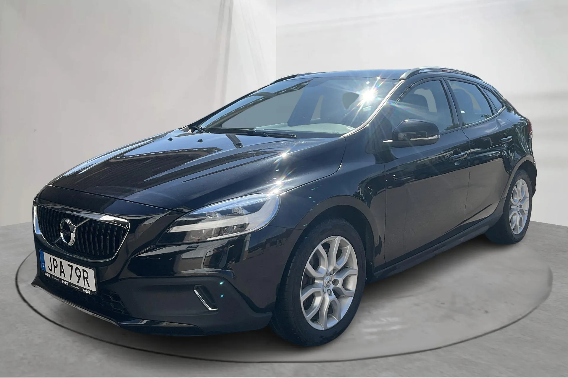Presentation photo 1 of 17: Volvo V40 Cross Country T3 (152hk) - 98 890 km - Automatic - black - 2018