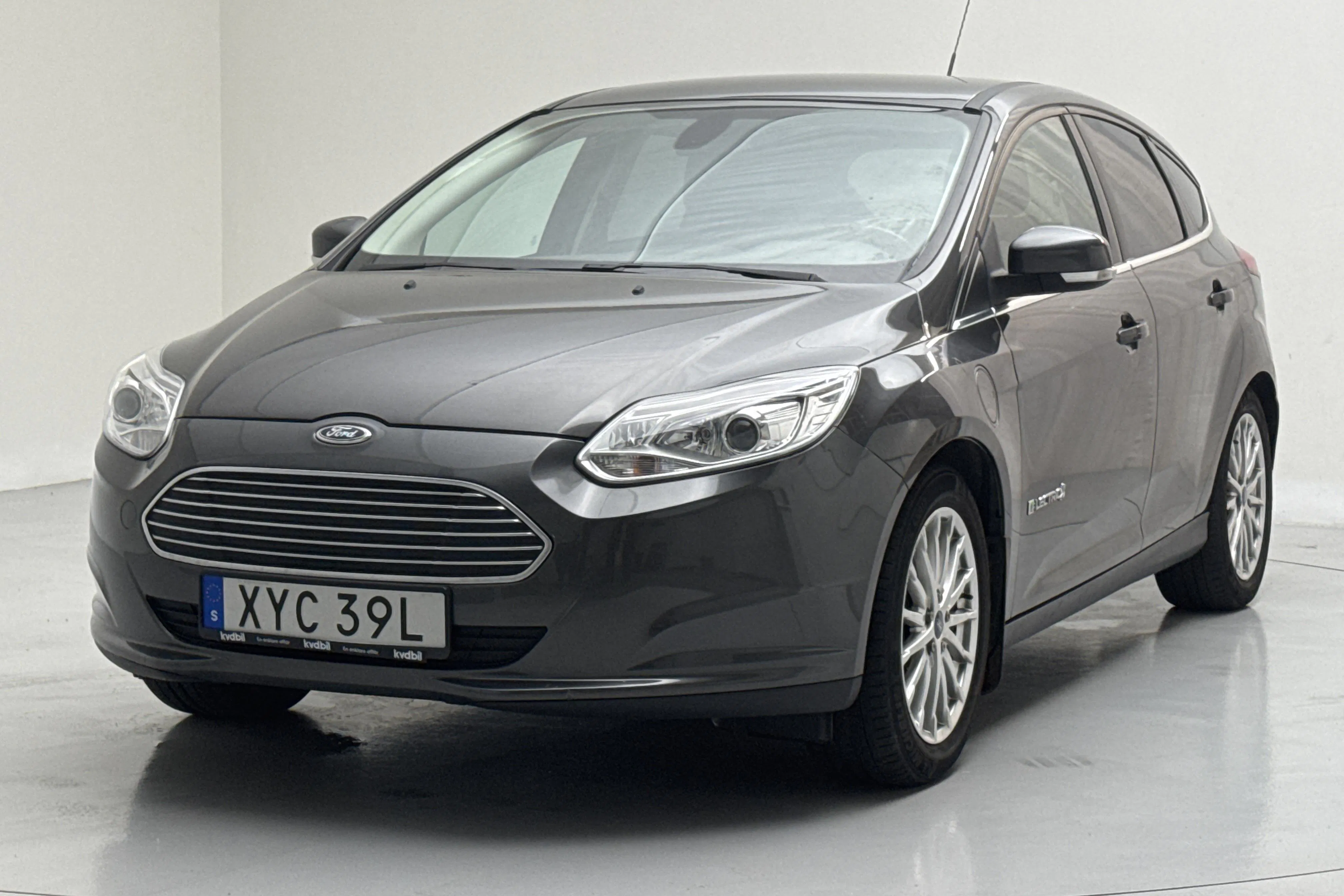 Presentation photo 1 of 16: Ford Focus Electric (145hk) - 53 080 km - Automatic - dark grey - 2016