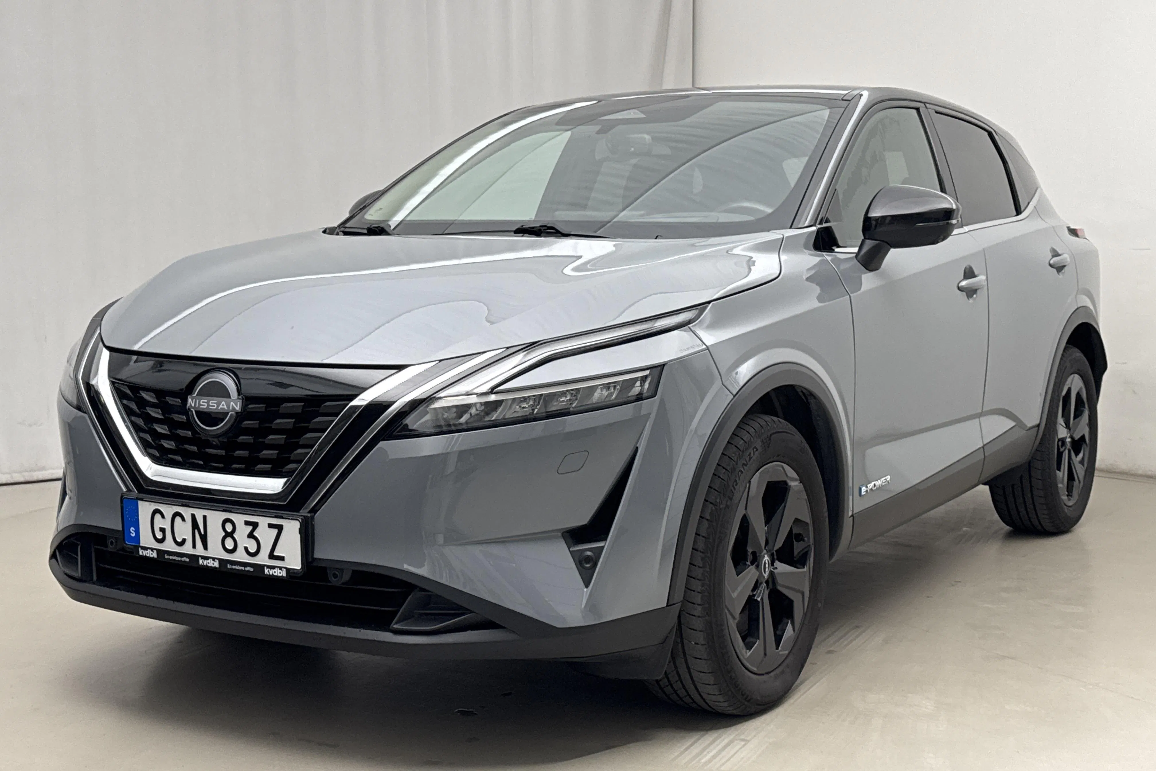 Presentationsfoto 1 av 18: Nissan Qashqai e-power (190hk) - 5 000 mil - Automat - grå - 2024