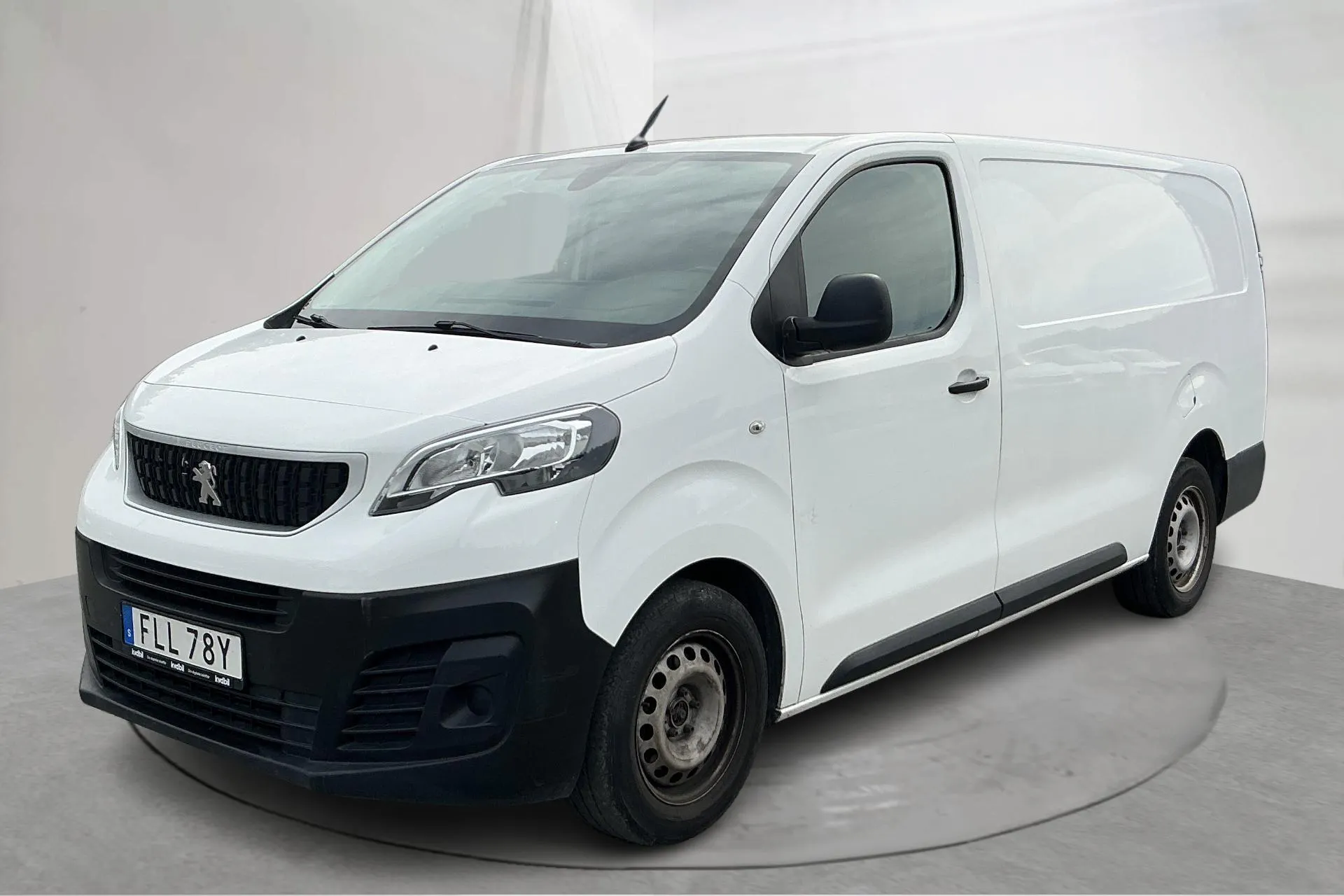 Presentation photo 1 of 12: Peugeot Expert BlueHDi Skåp (122hk) - 142 760 km - Automatic - white - 2021