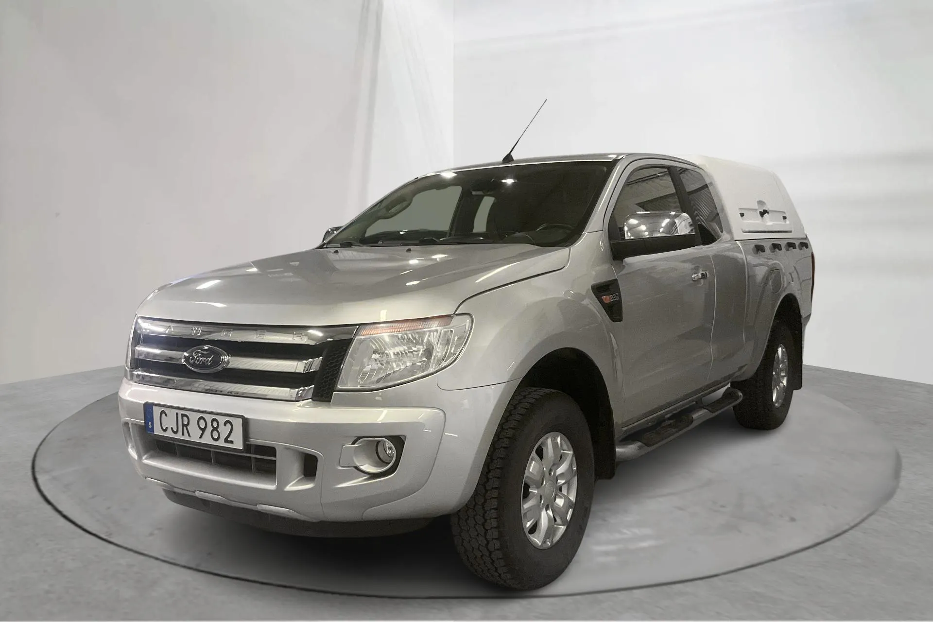 Presentationsfoto 1 av 13: Ford Ranger 2.2 TDCi 4WD (150hk) - 23 688 mil - Manuell - grå - 2014