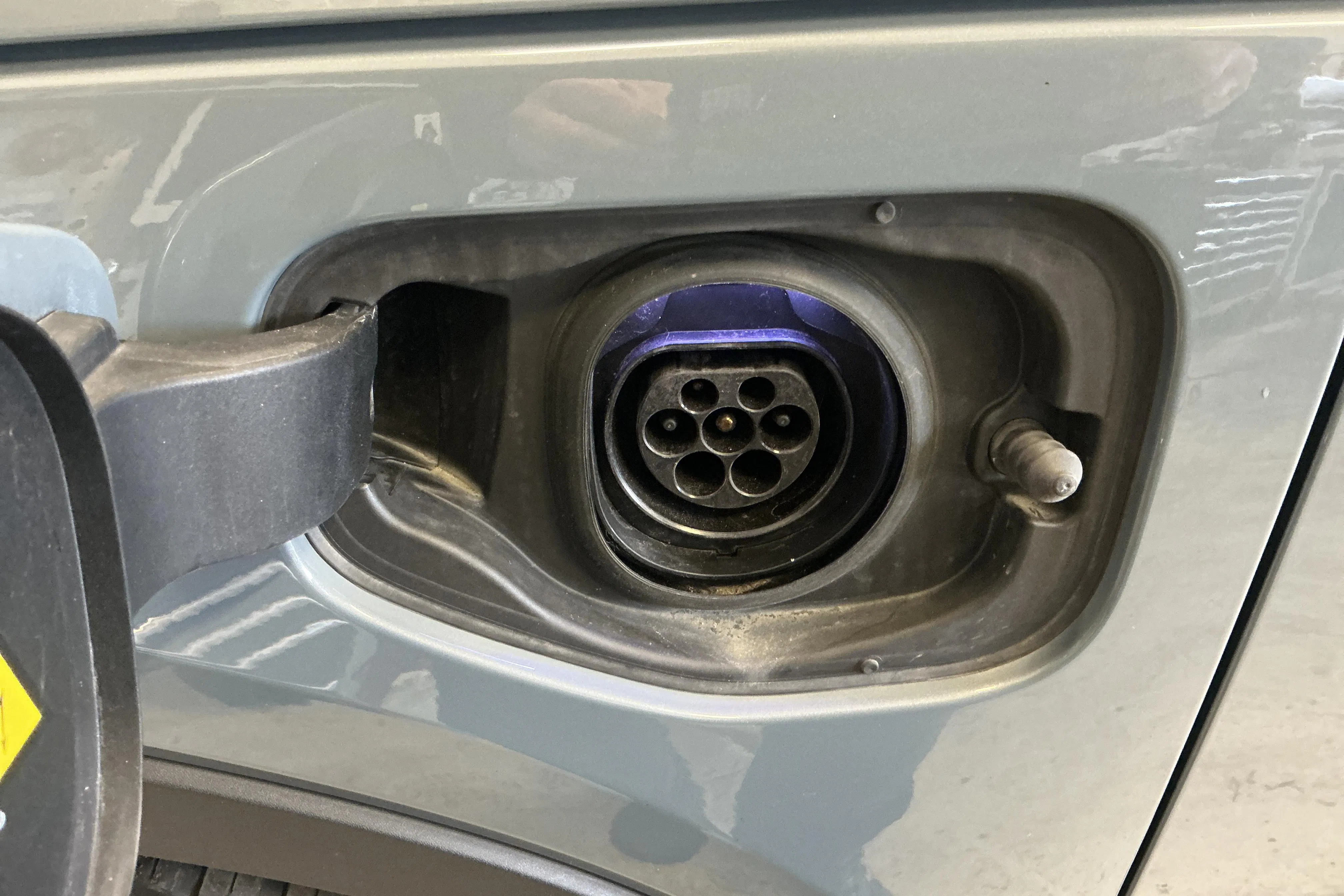 Presentationsfoto 18 av 18: Volvo XC40 T4 2WD Twin Engine (211hk) - 6 800 mil - Automat - grå - 2023