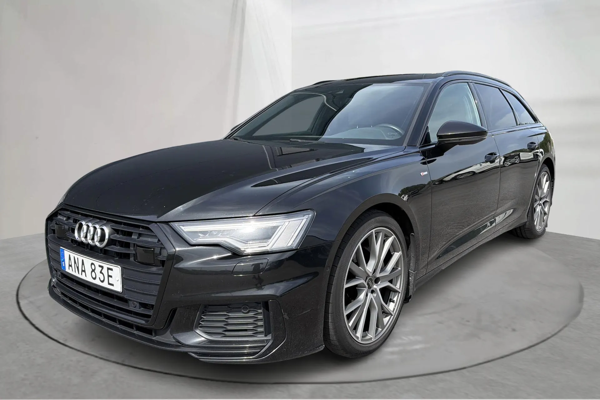 Presentationsfoto 1 av 18: Audi A6 Avant 40 TDI quattro (204hk) - 14 678 mil - Automat - svart - 2021