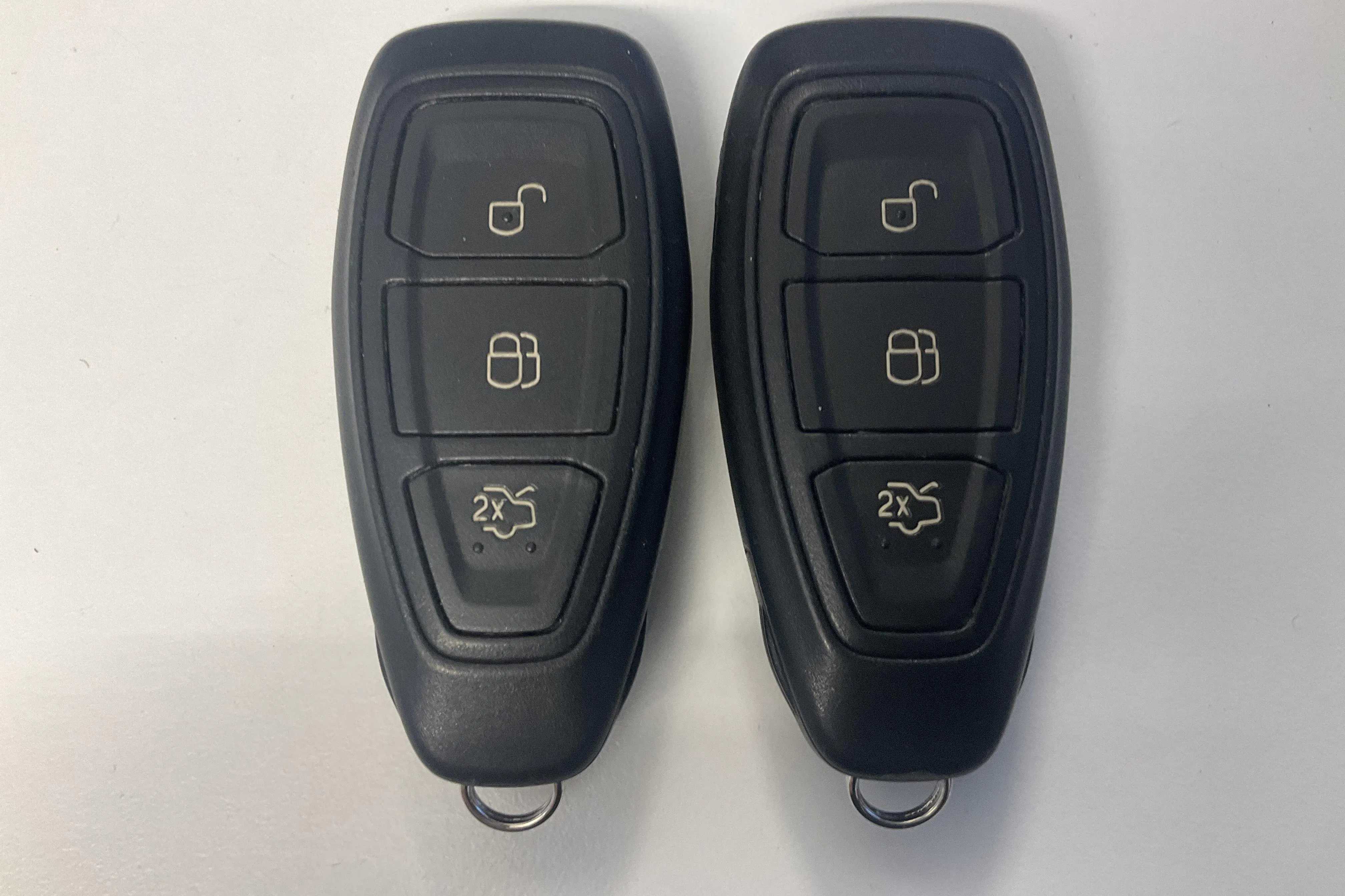 Presentationsfoto 15 av 15: Ford Kuga 2.0 TDCi (163hk) - 7 720 mil - Automat - vit - 2014