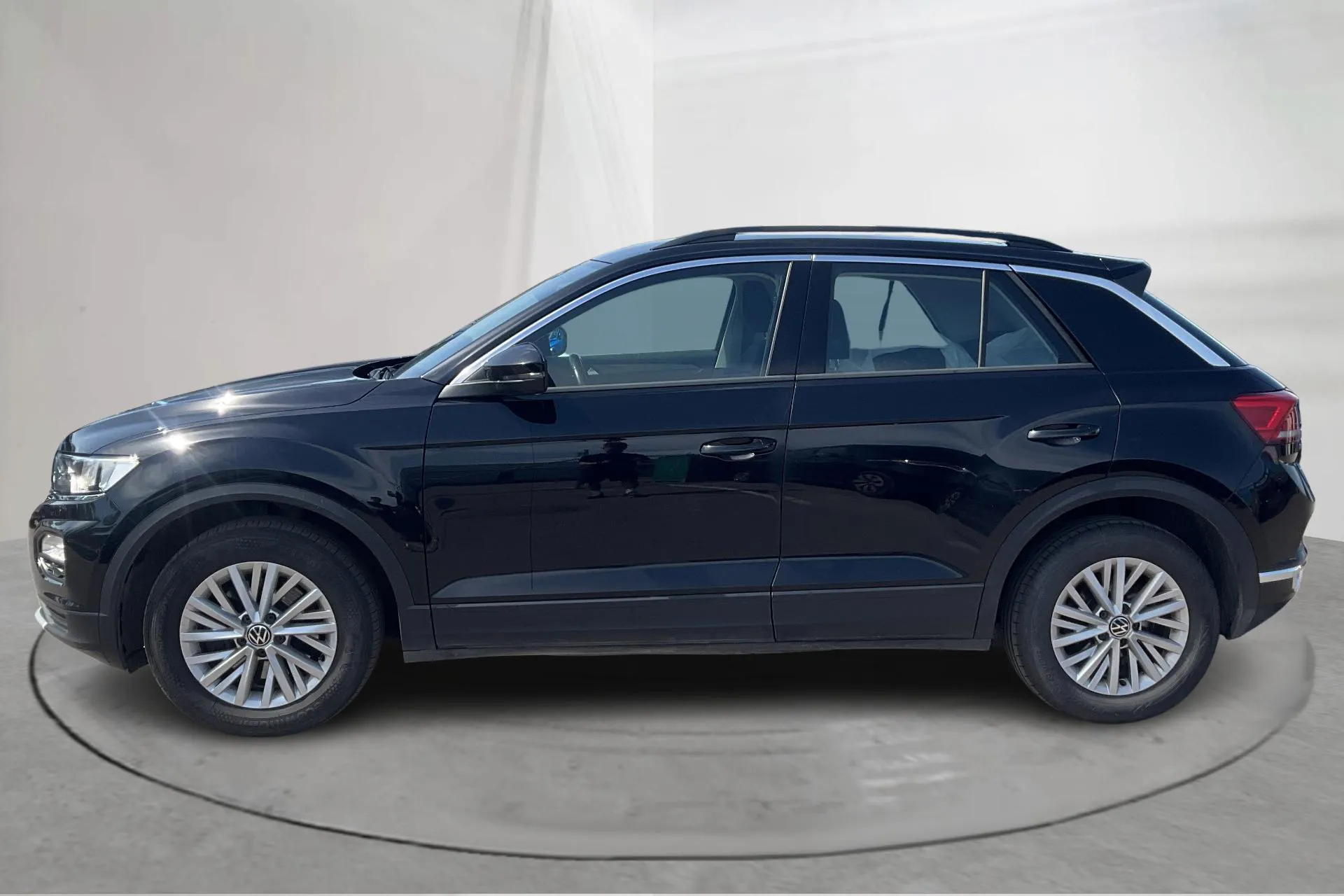 Presentation photo 2 of 14: VW T-Roc 2.0 TDI 4MOTION (150hk) - 149 010 km - Automatic - black - 2021