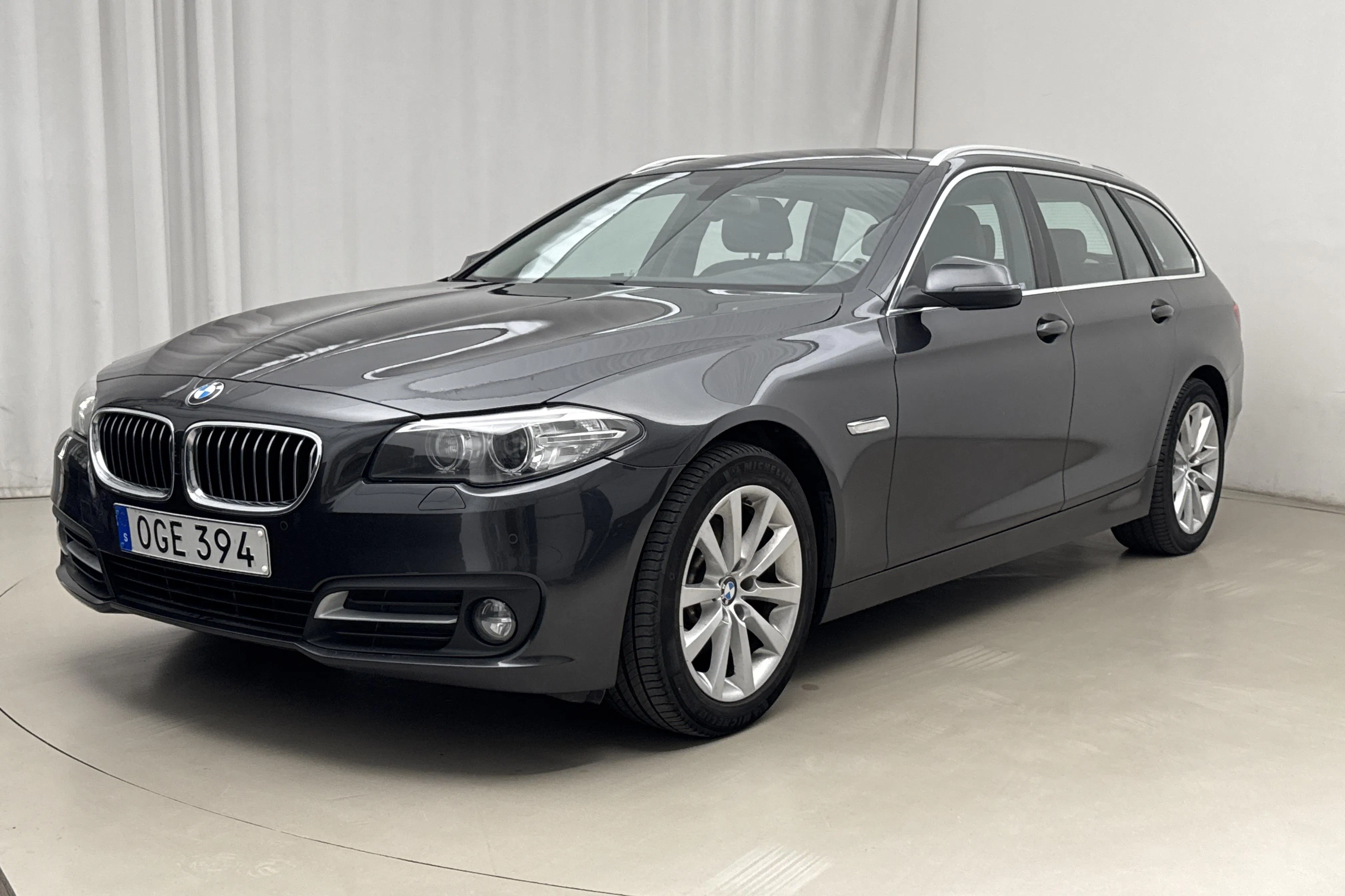 Presentation photo 1 of 15: BMW 520d xDrive Touring, F11 (190hk) - 113 820 km - Automatic - gray - 2017