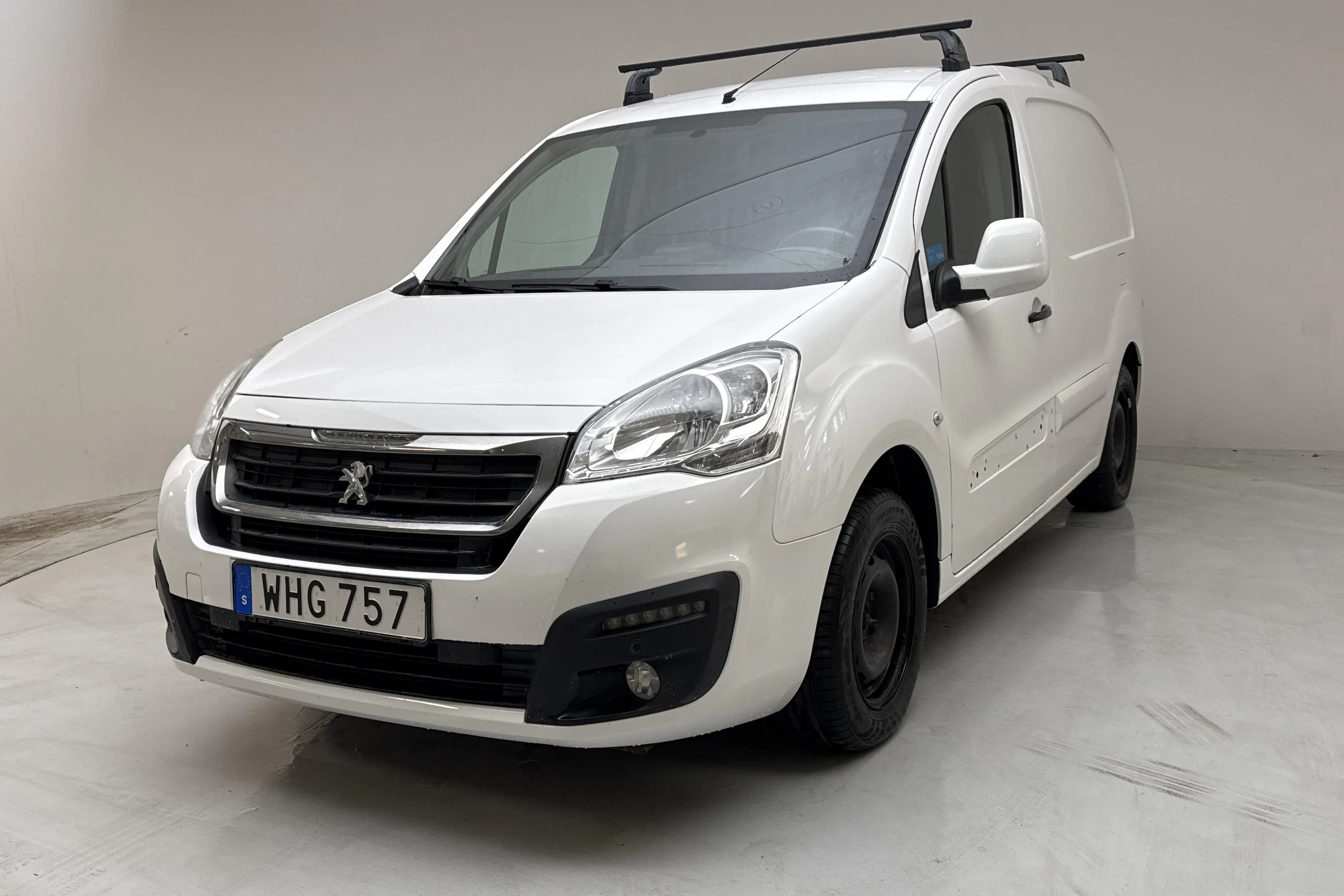 Presentation photo 1 of 11: Peugeot Partner 1.6 HDI Skåp (75hk) - 104 030 km - Manual - 2018