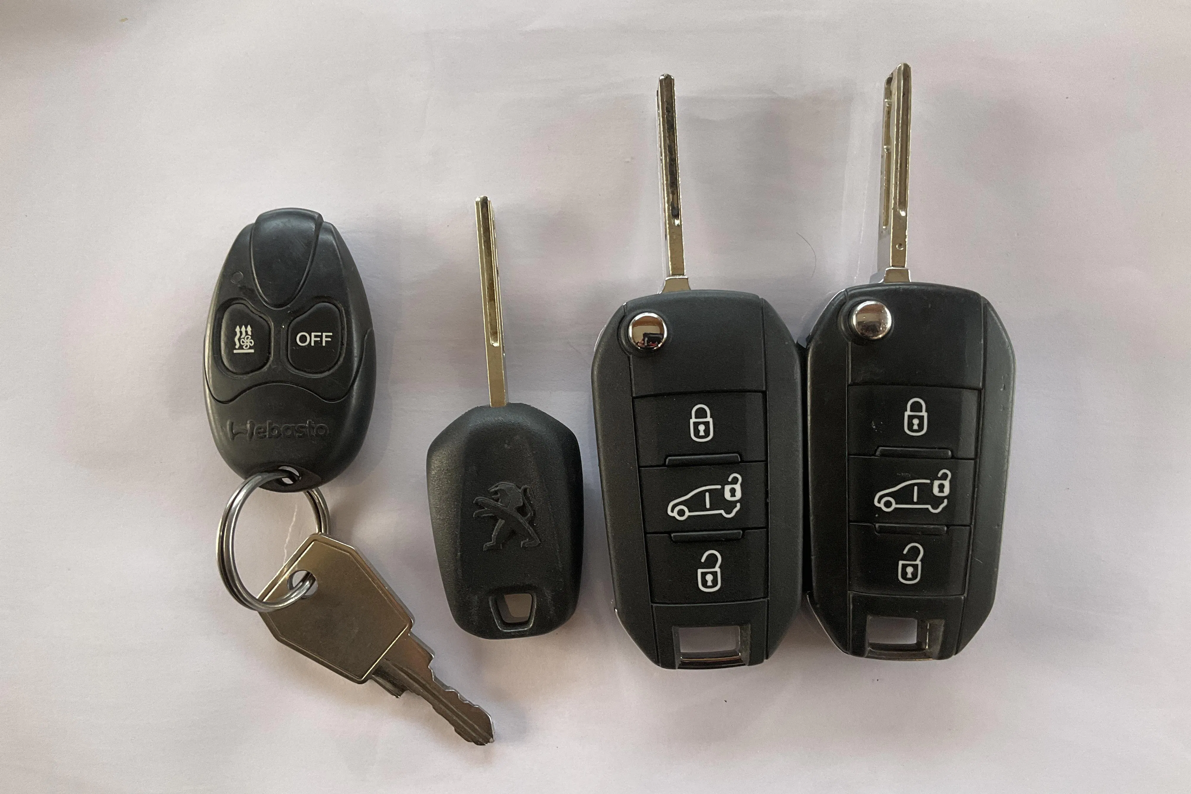 Presentationsfoto 11 av 11: Peugeot Partner 1.5 HDI Skåp (100hk) - 12 692 mil - Manuell - vit - 2019