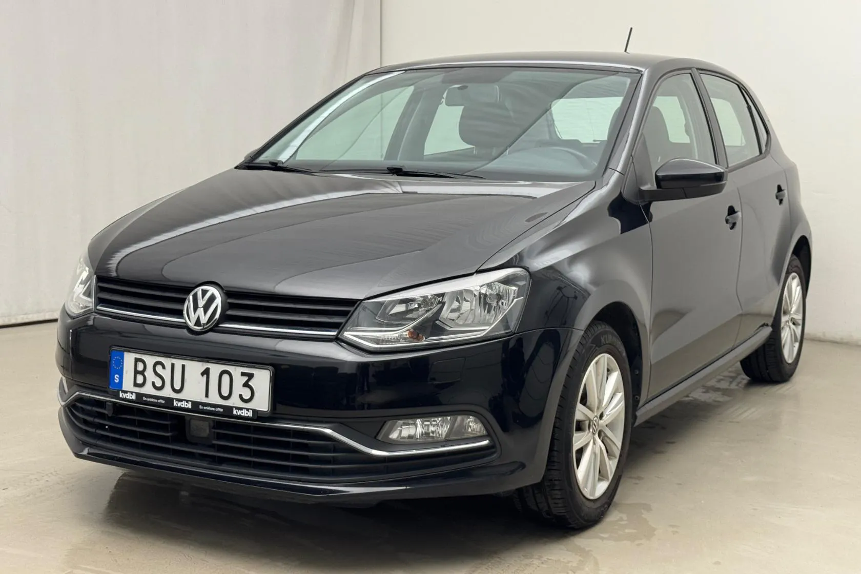 Zdjęcie prezentacyjne 1 z 15: VW Polo 1.2 TSI 5dr (90hk) - 89 890 km - Manualna - czarny - 2015