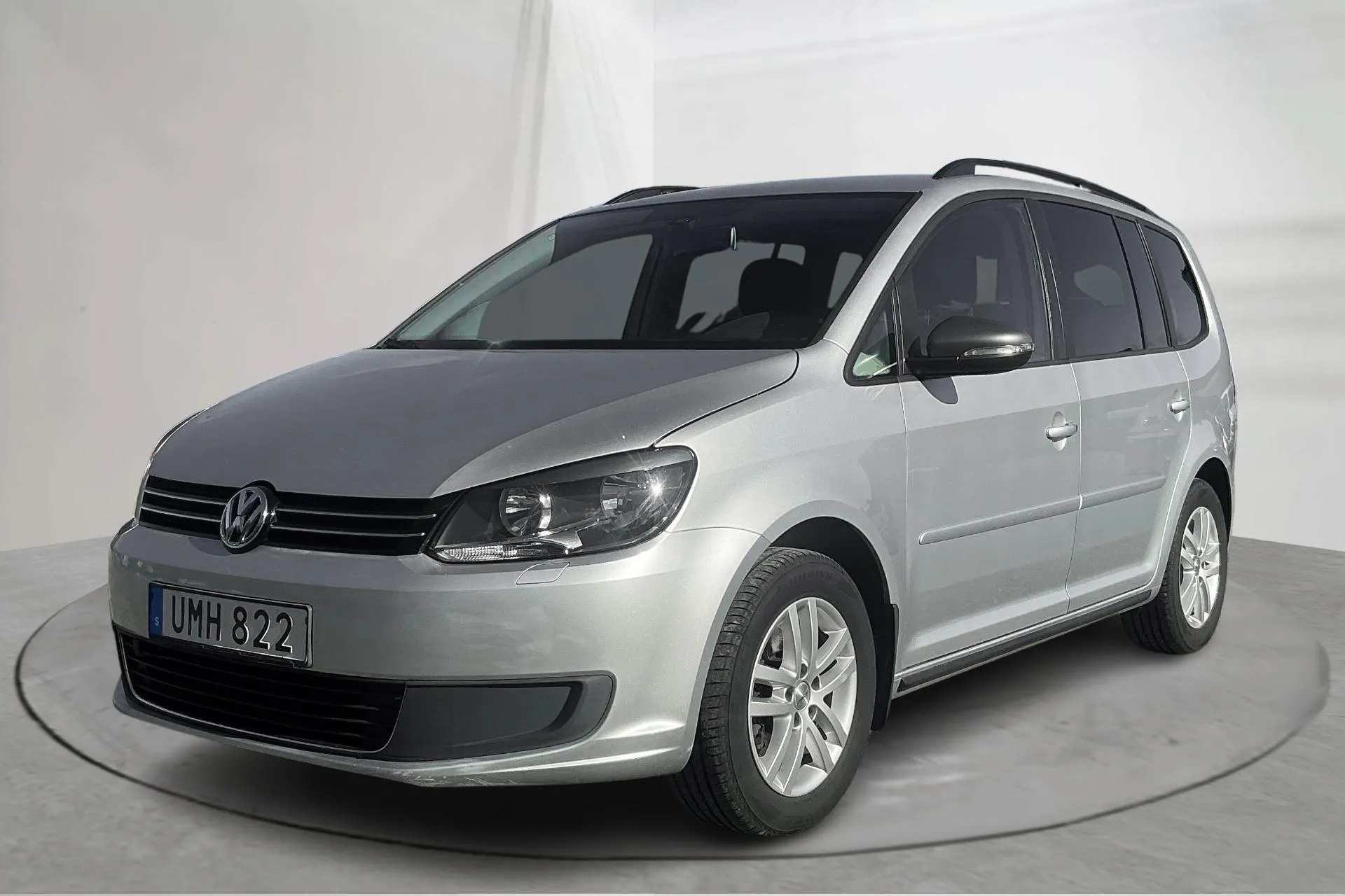 Presentationsfoto 1 av 15: VW Touran 1.4 TSI (140hk) - 13 068 mil - Manuell - silver - 2014