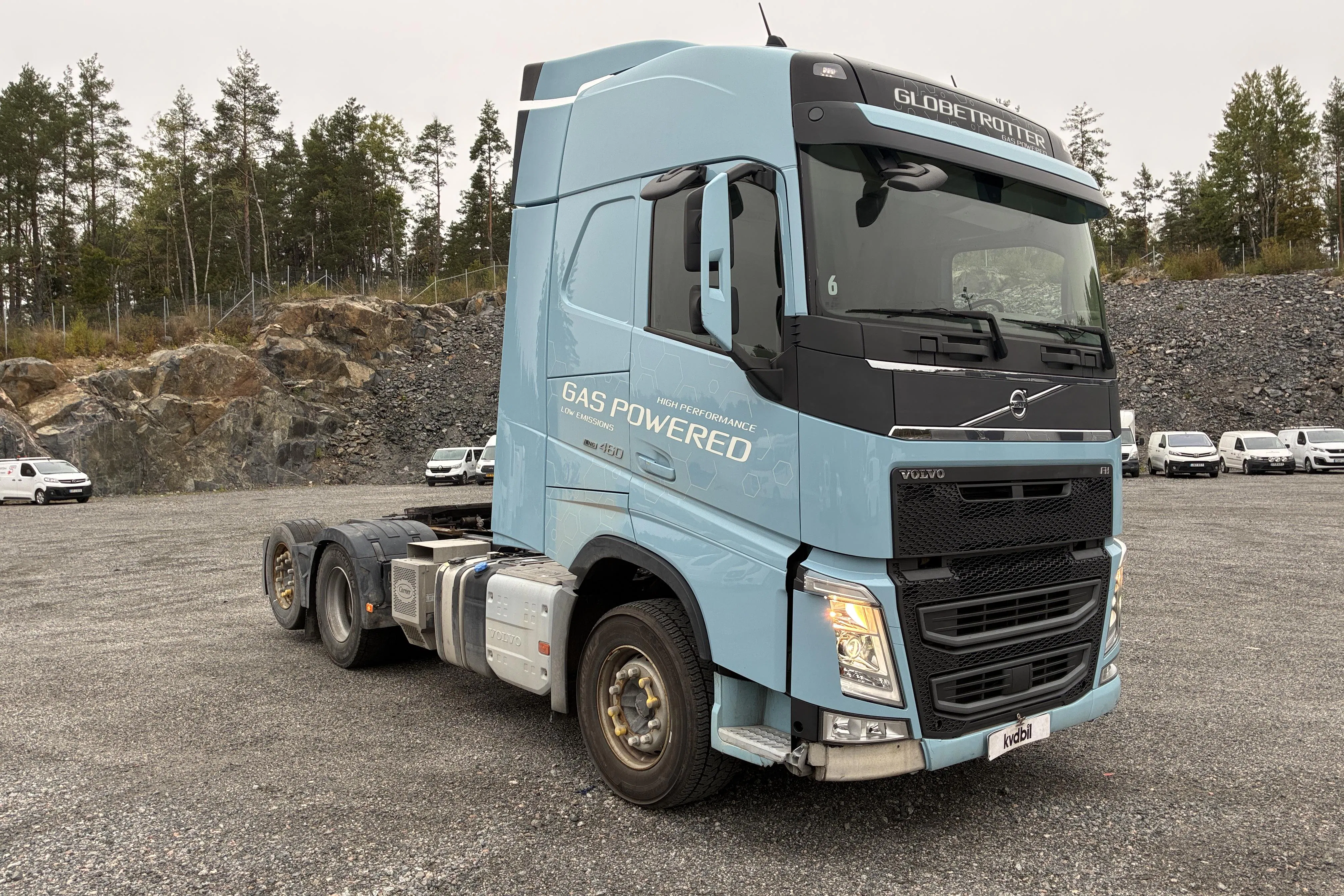 Presentation photo 2 of 140: VOLVO FH460 Globetrotter (LNG) - 410 130 km - Automatic - blue - 2017