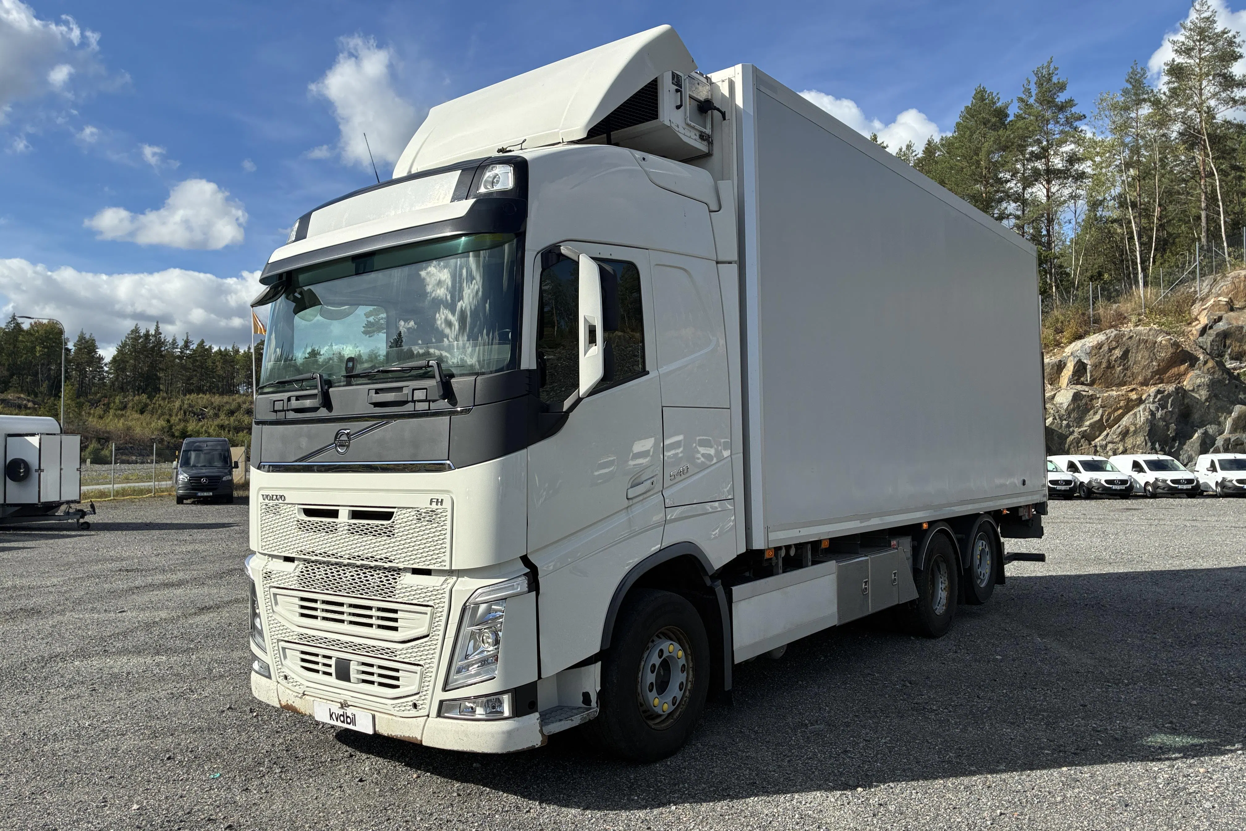 Presentation photo 1 of 158: VOLVO FH540 - 850 670 km - Automatic - white - 2017
