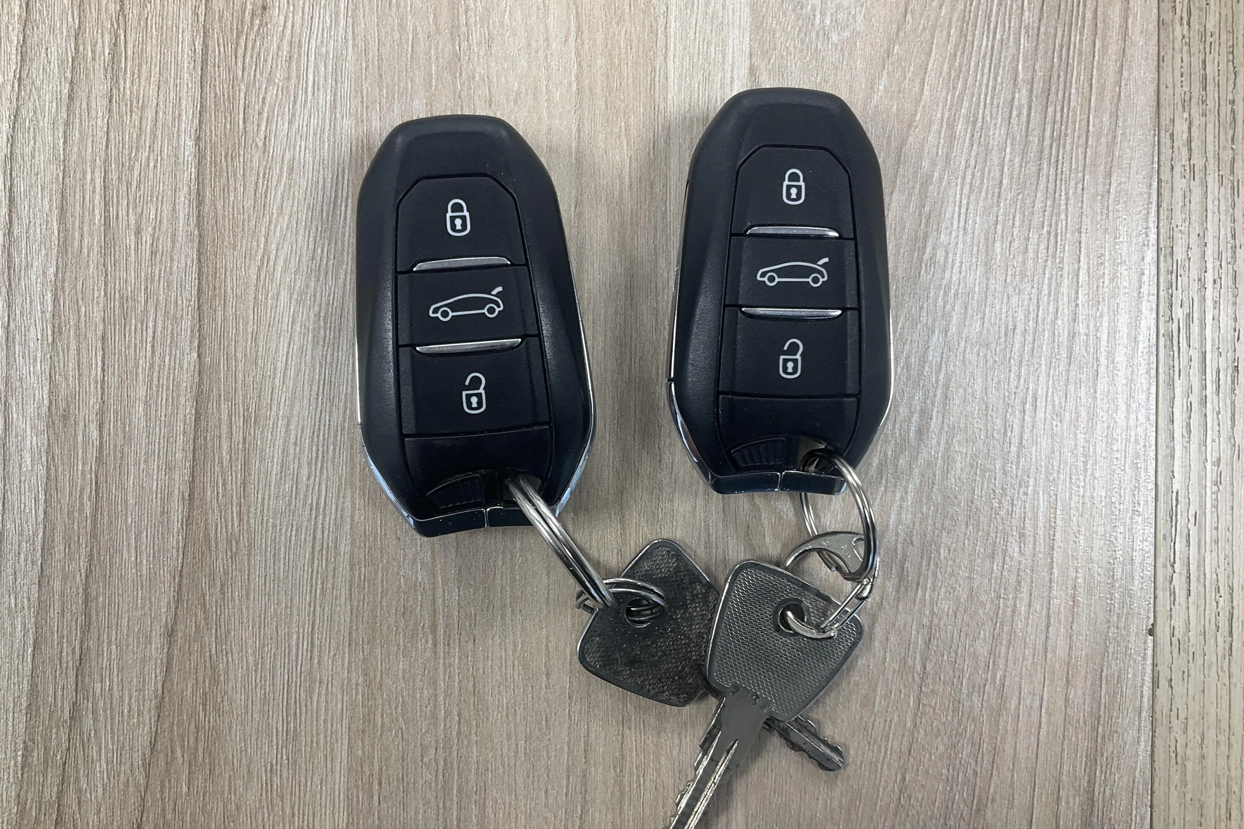 Presentationsfoto 15 av 15: Citroën C4 Picasso BlueHDi (120hk) - 17 267 mil - Automat - vit - 2016