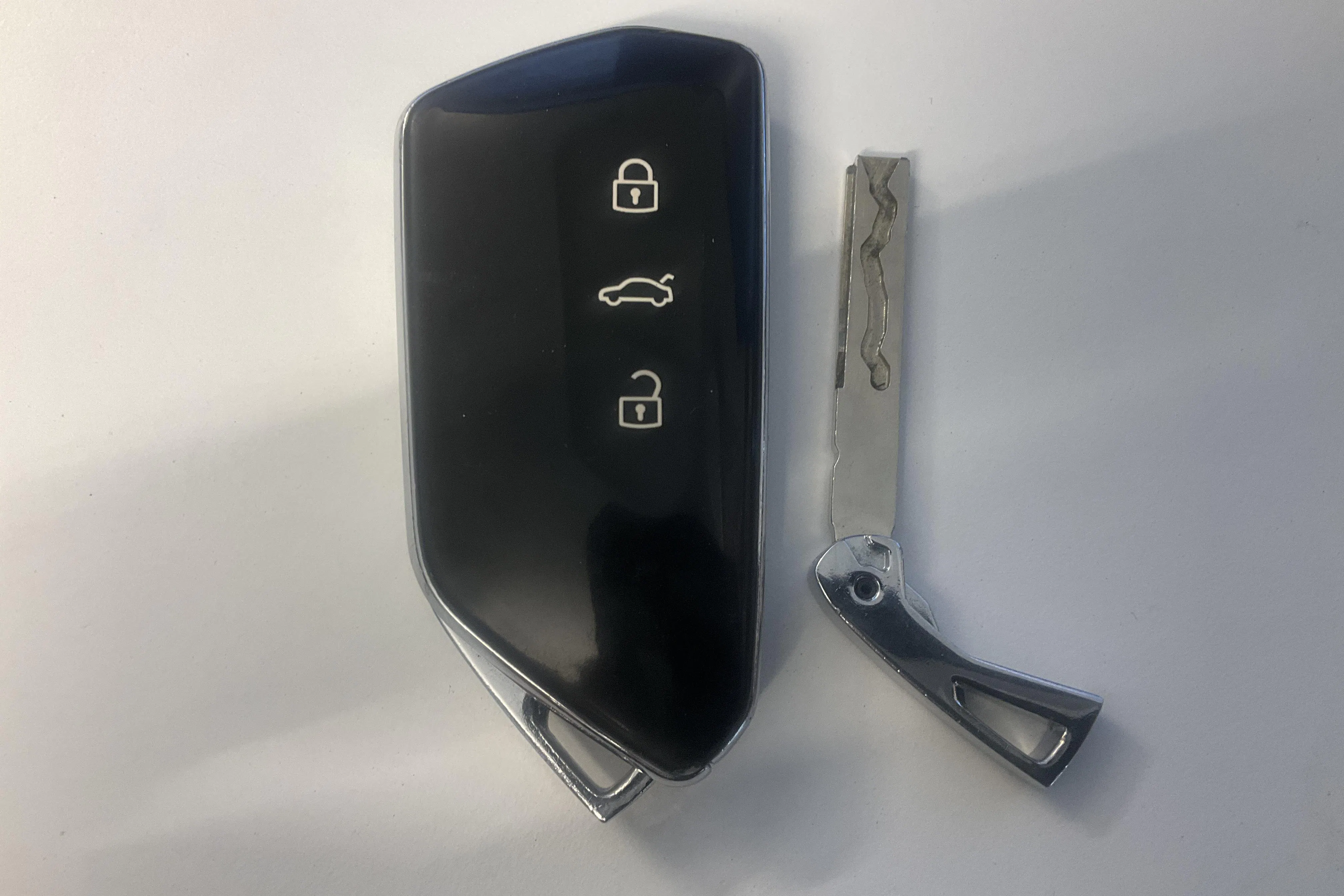 Presentation photo 21 of 21: VW ID.4 77kWh (204hk) - 12 022 Scandinavian mile - Automatic - black - 2023
