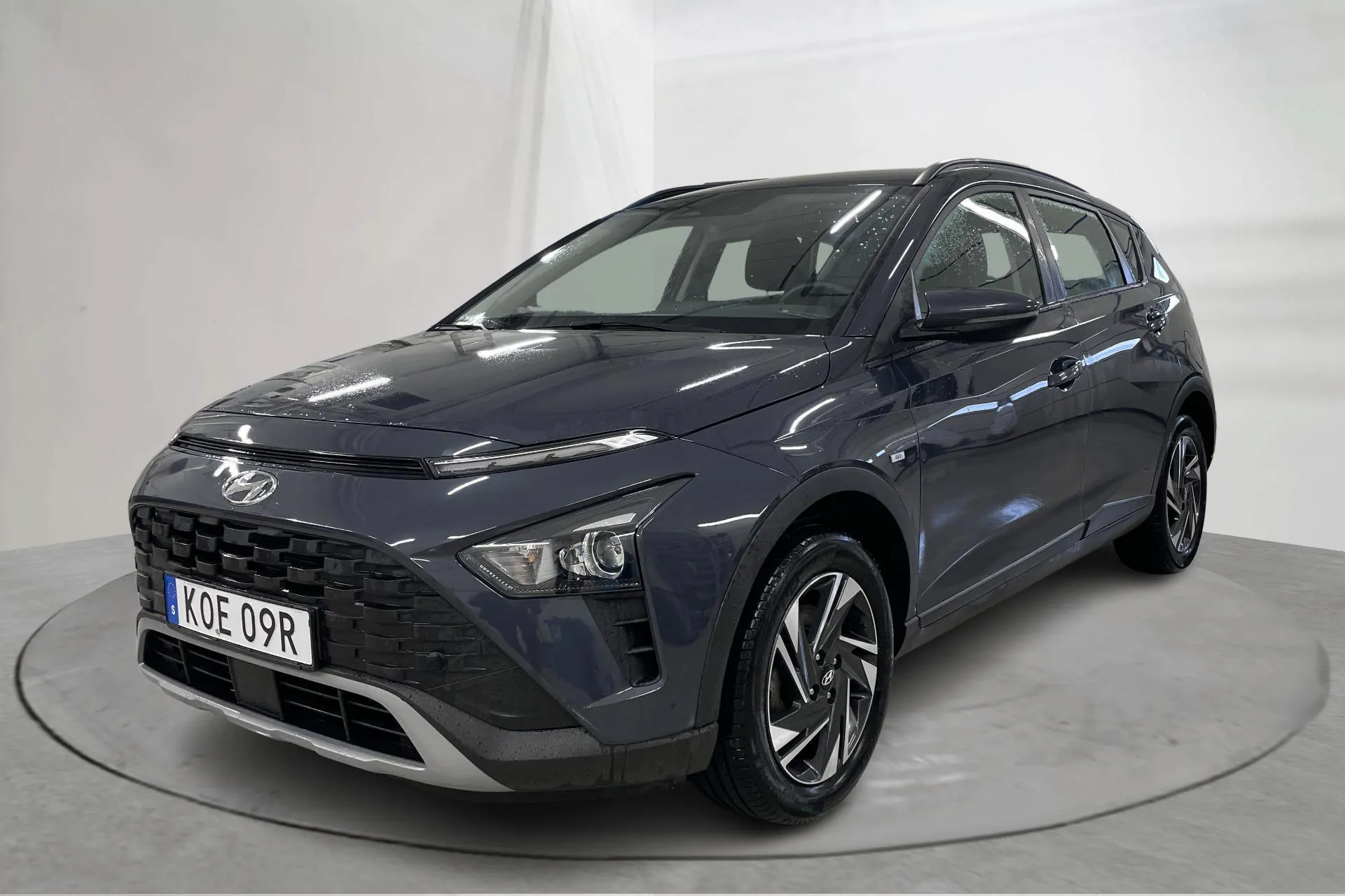 Presentation photo 1 of 15: Hyundai Bayon 1.0 T-GDi (100hk)Bayon 1.0 T-GDi (100hk)Bayon 1.0 T-GDi (100hk) - 21 780 km - Automatic - gray - 2023