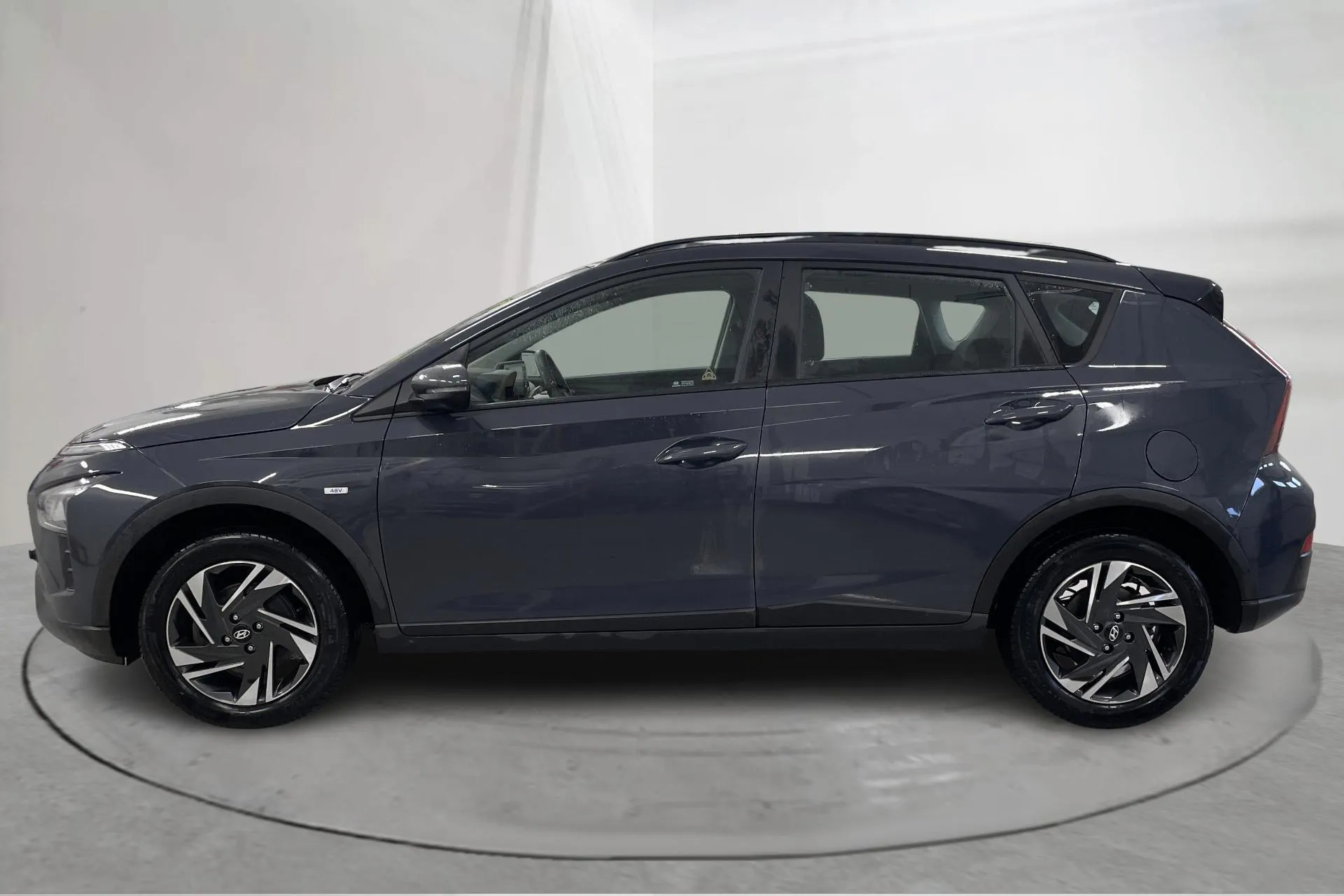 Presentation photo 2 of 15: Hyundai Bayon 1.0 T-GDi (100hk)Bayon 1.0 T-GDi (100hk)Bayon 1.0 T-GDi (100hk) - 21 780 km - Automatic - gray - 2023