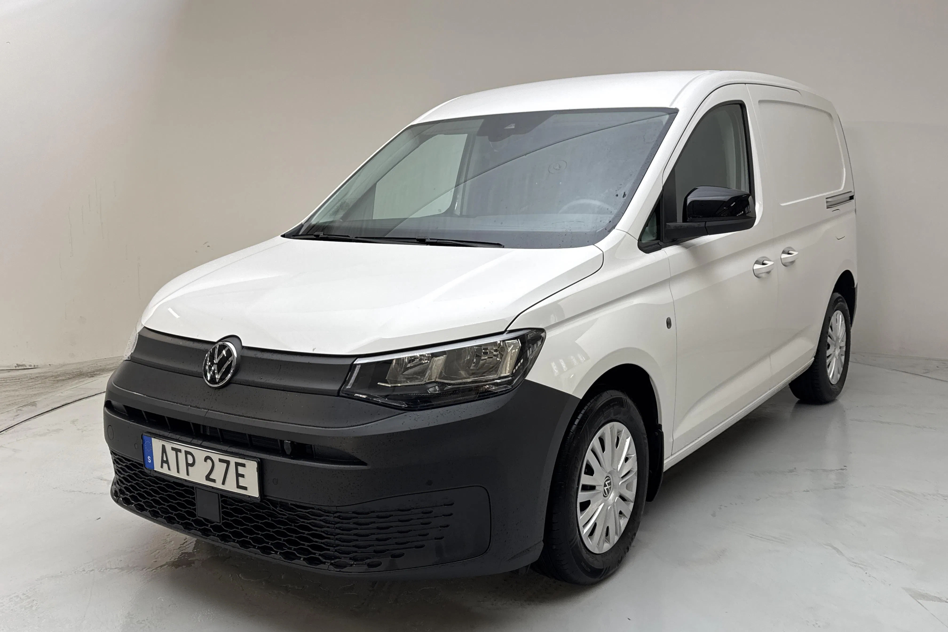 Presentation photo 1 of 12: VW Caddy Cargo 2.0 TDI Skåp (122hk) - 10 300 km - Manual - white - 2024