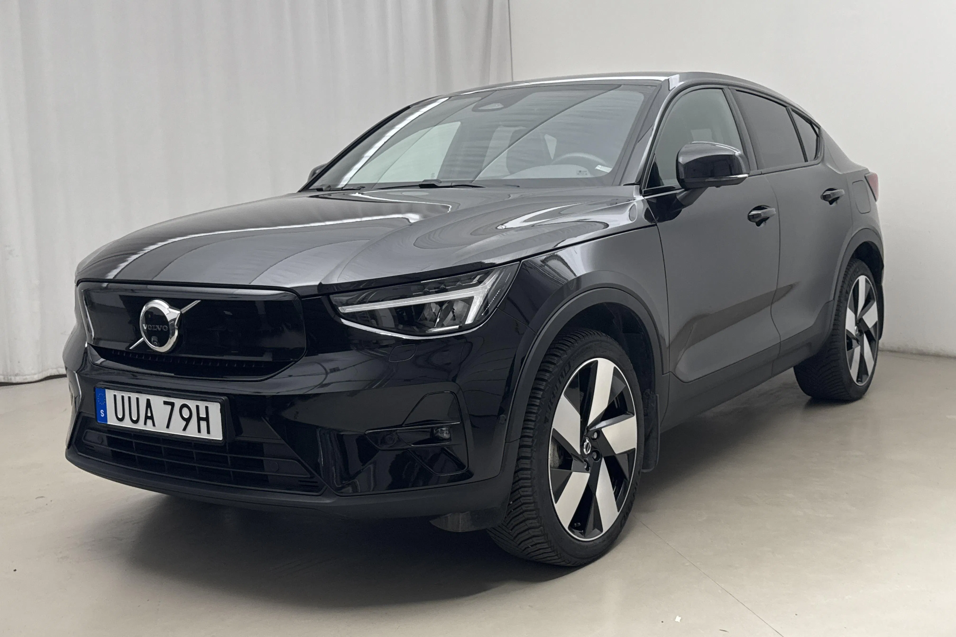 Presentationsfoto 1 av 19: Volvo C40 Recharge Twin (408hk) - 6 270 mil - Automat - svart - 2024